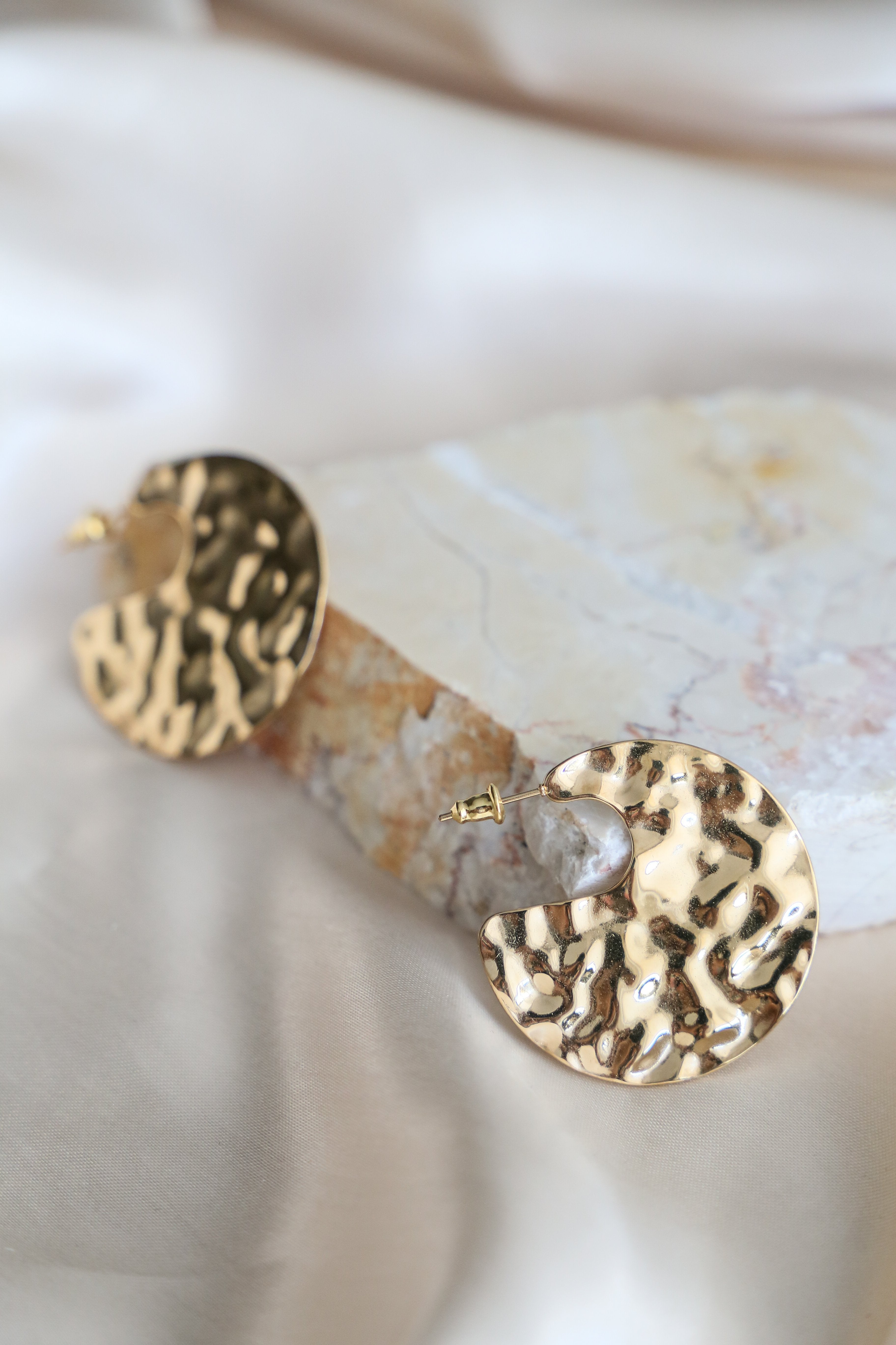 Alexandra Earrings - Boutique Minimaliste has waterproof, durable, elegant and vintage inspired jewelry
