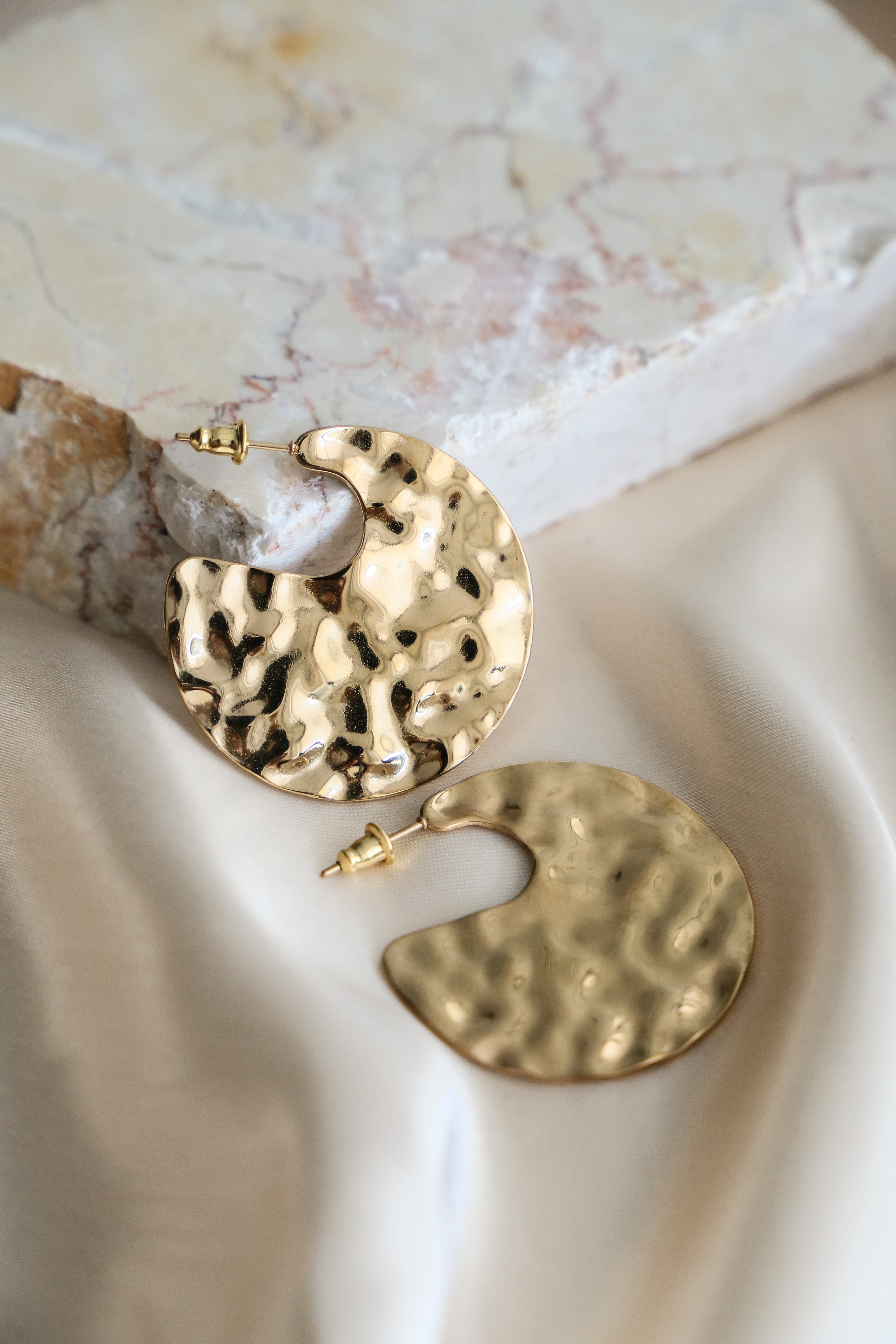 Alexandra Earrings - Boutique Minimaliste has waterproof, durable, elegant and vintage inspired jewelry