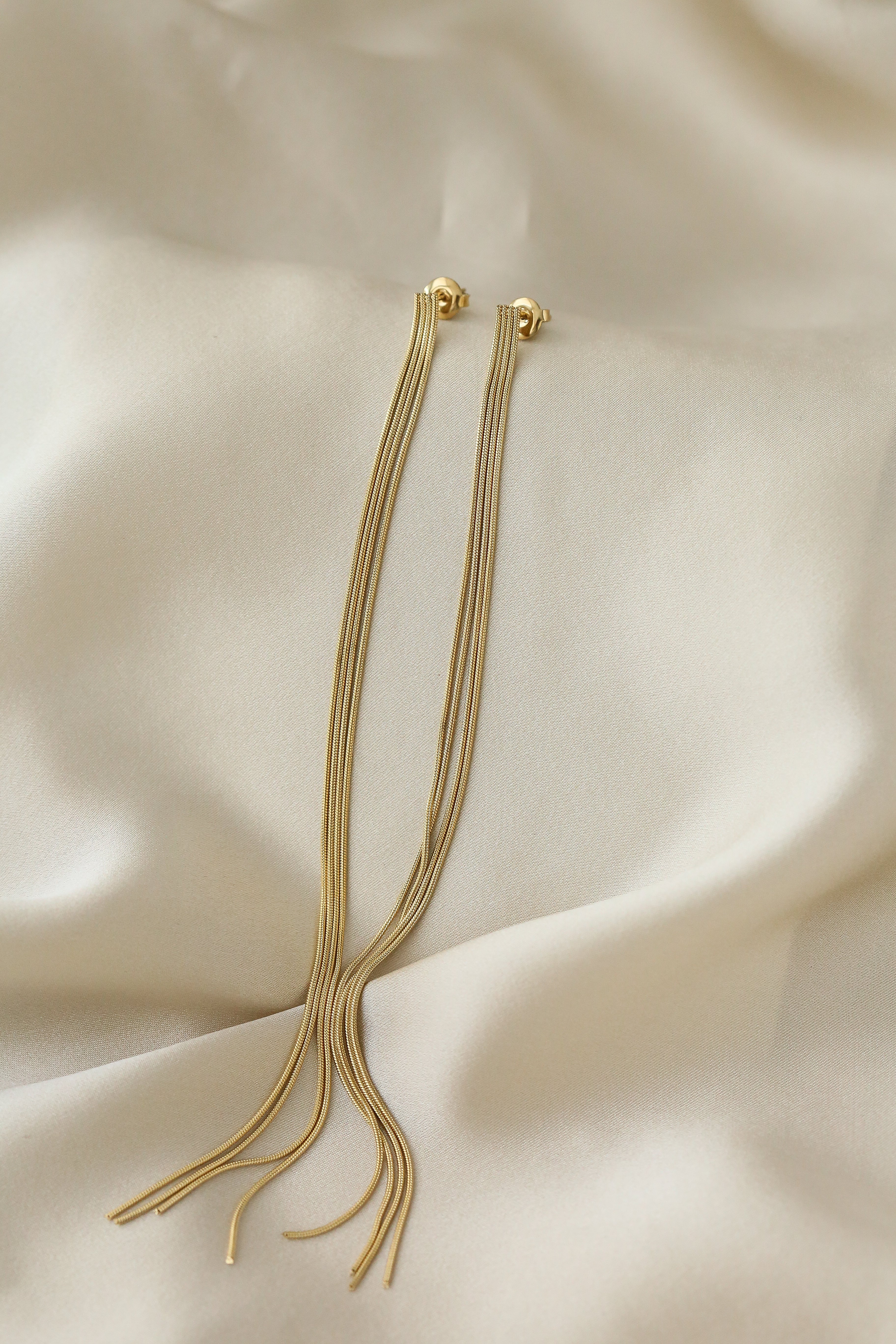 Whisper Earrings - Boutique Minimaliste has waterproof, durable, elegant and vintage inspired jewelry