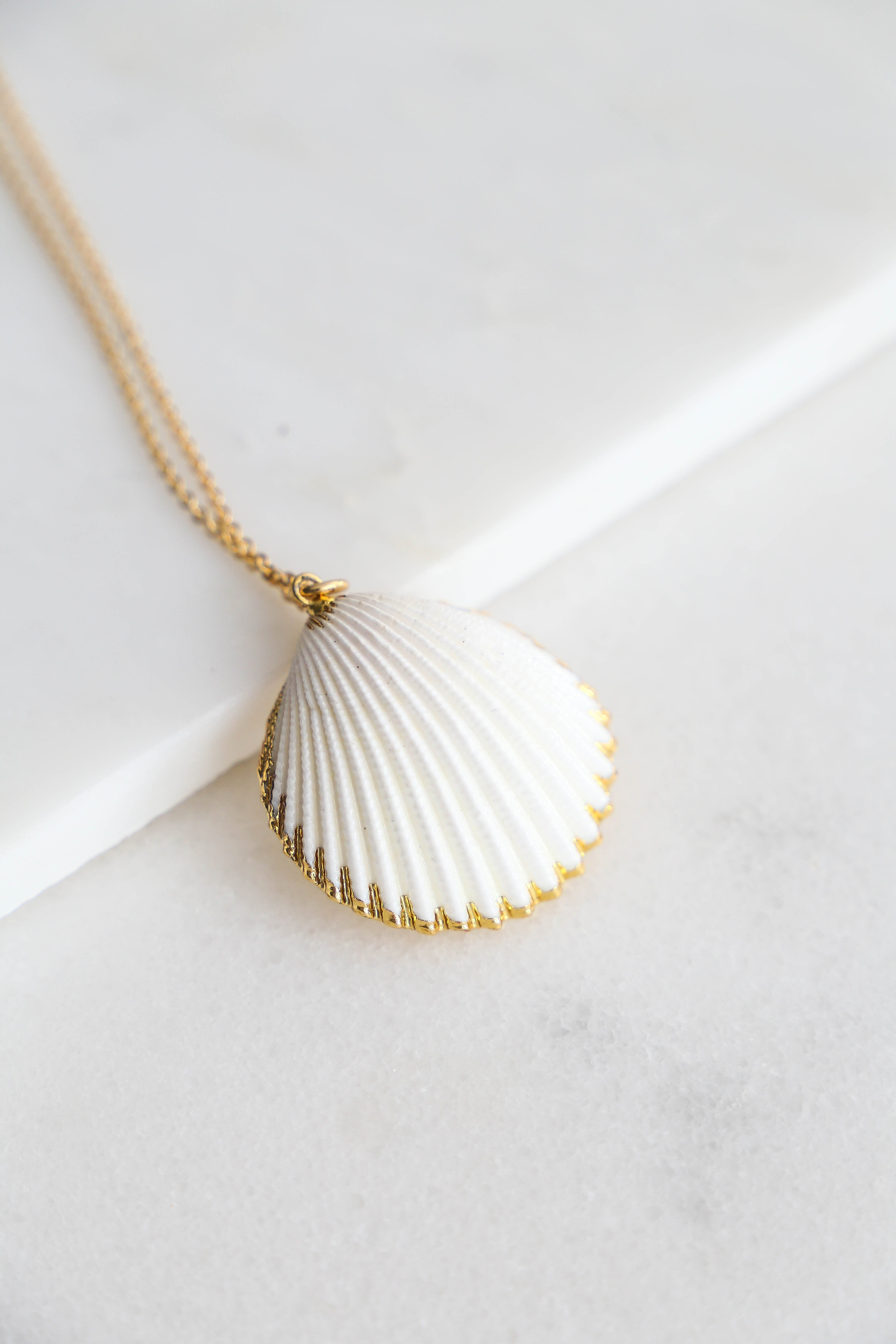 White & Gold Shell Necklace - has waterproof, durable, elegant and vintage inspired jewelry