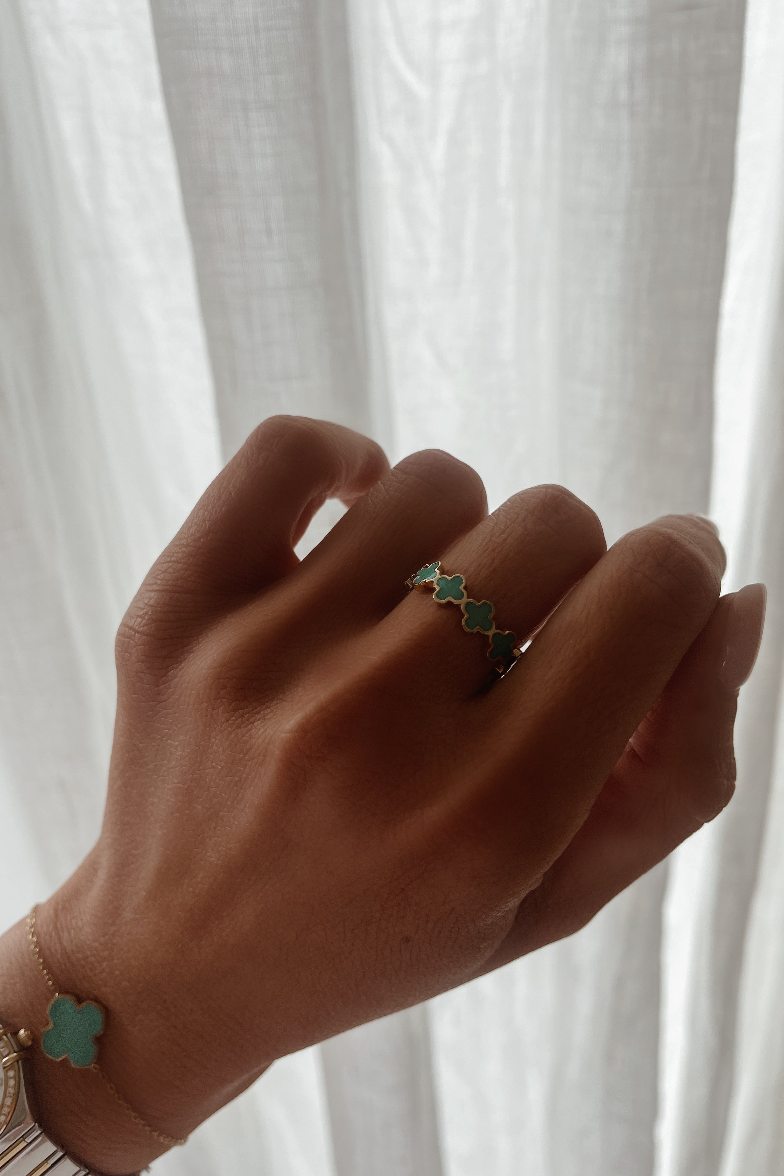 Whitney Ring - Boutique Minimaliste has waterproof, durable, elegant and vintage inspired jewelry