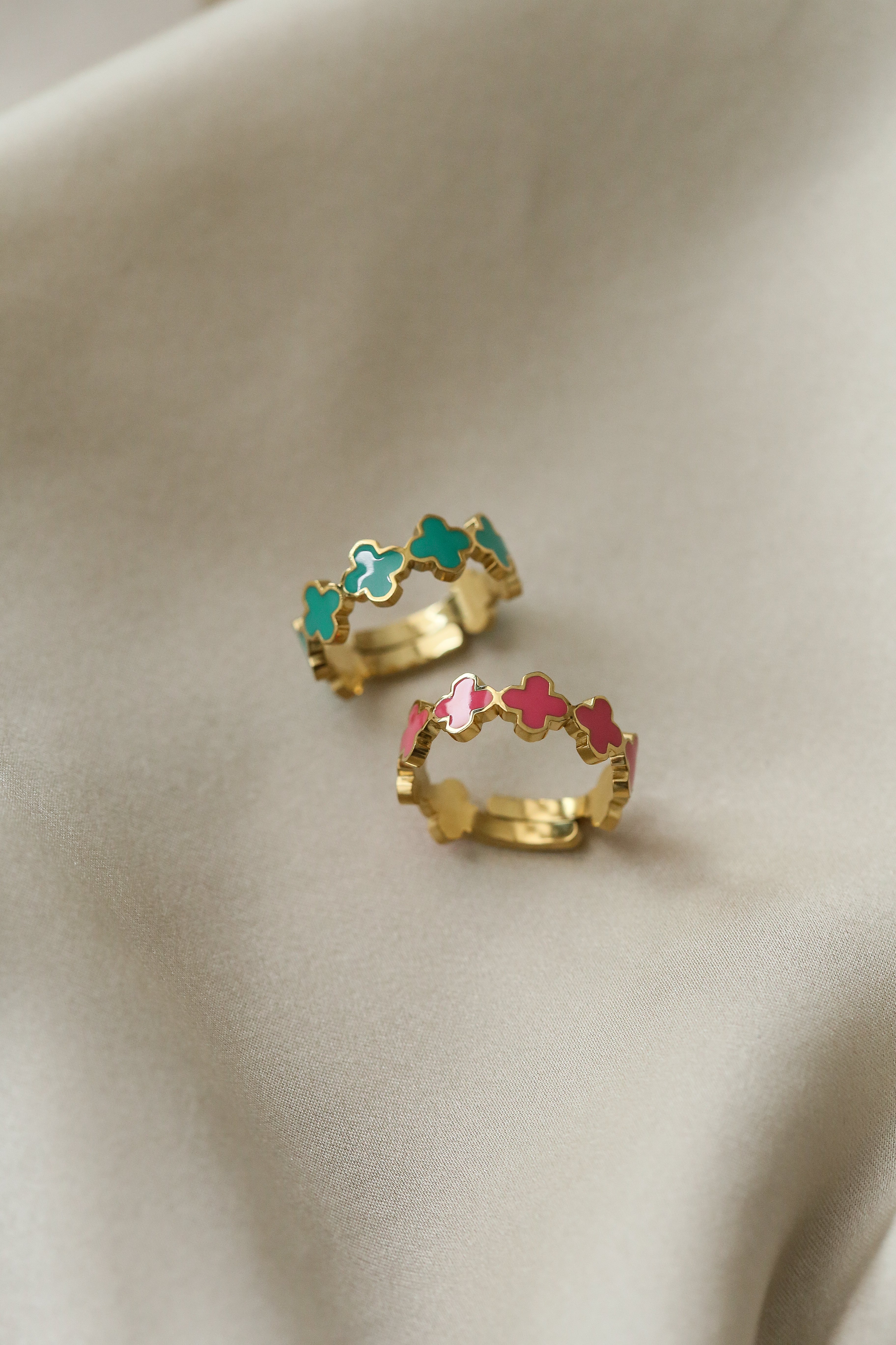 Whitney Ring - Boutique Minimaliste has waterproof, durable, elegant and vintage inspired jewelry