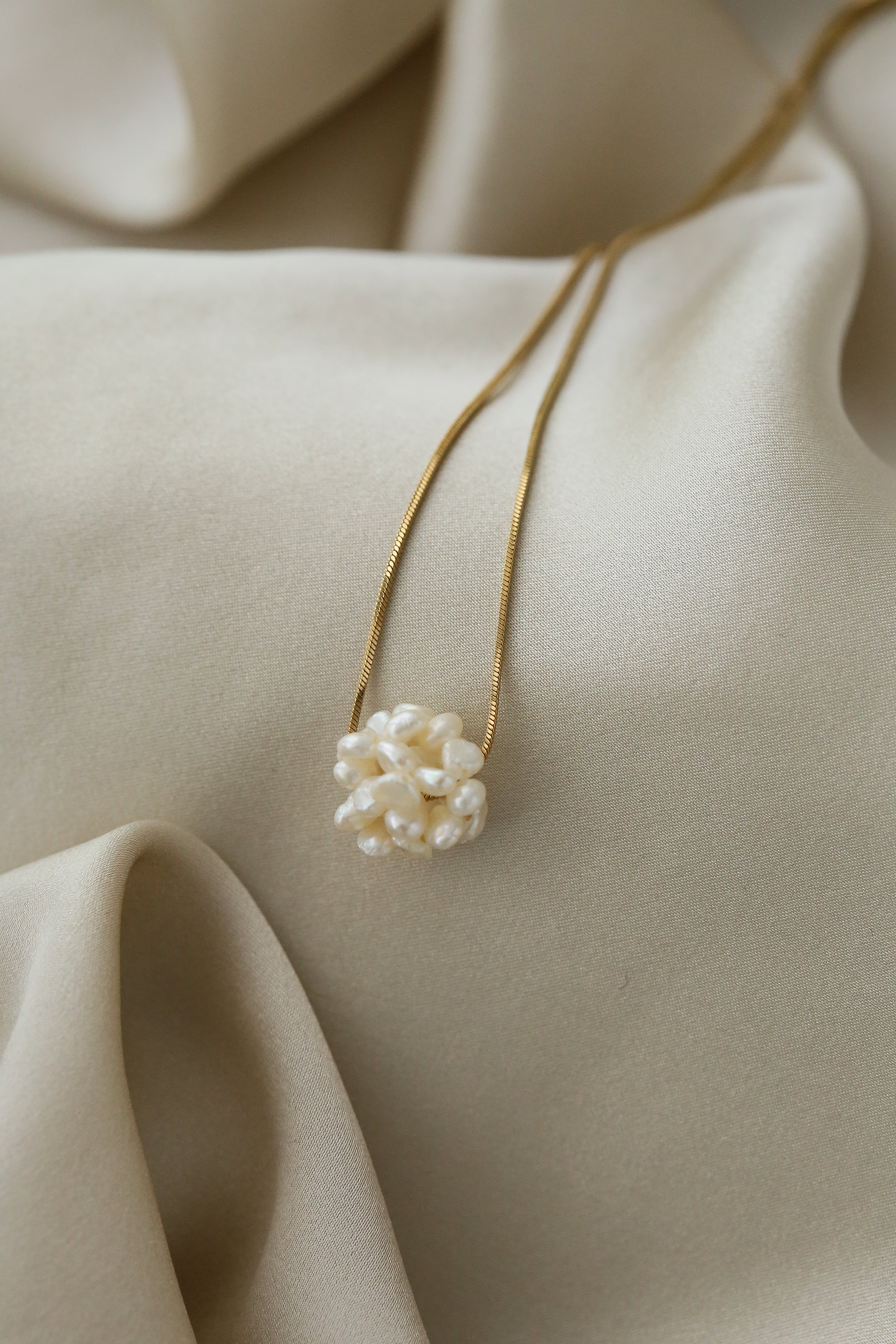 Willow Necklace - Boutique Minimaliste has waterproof, durable, elegant and vintage inspired jewelry