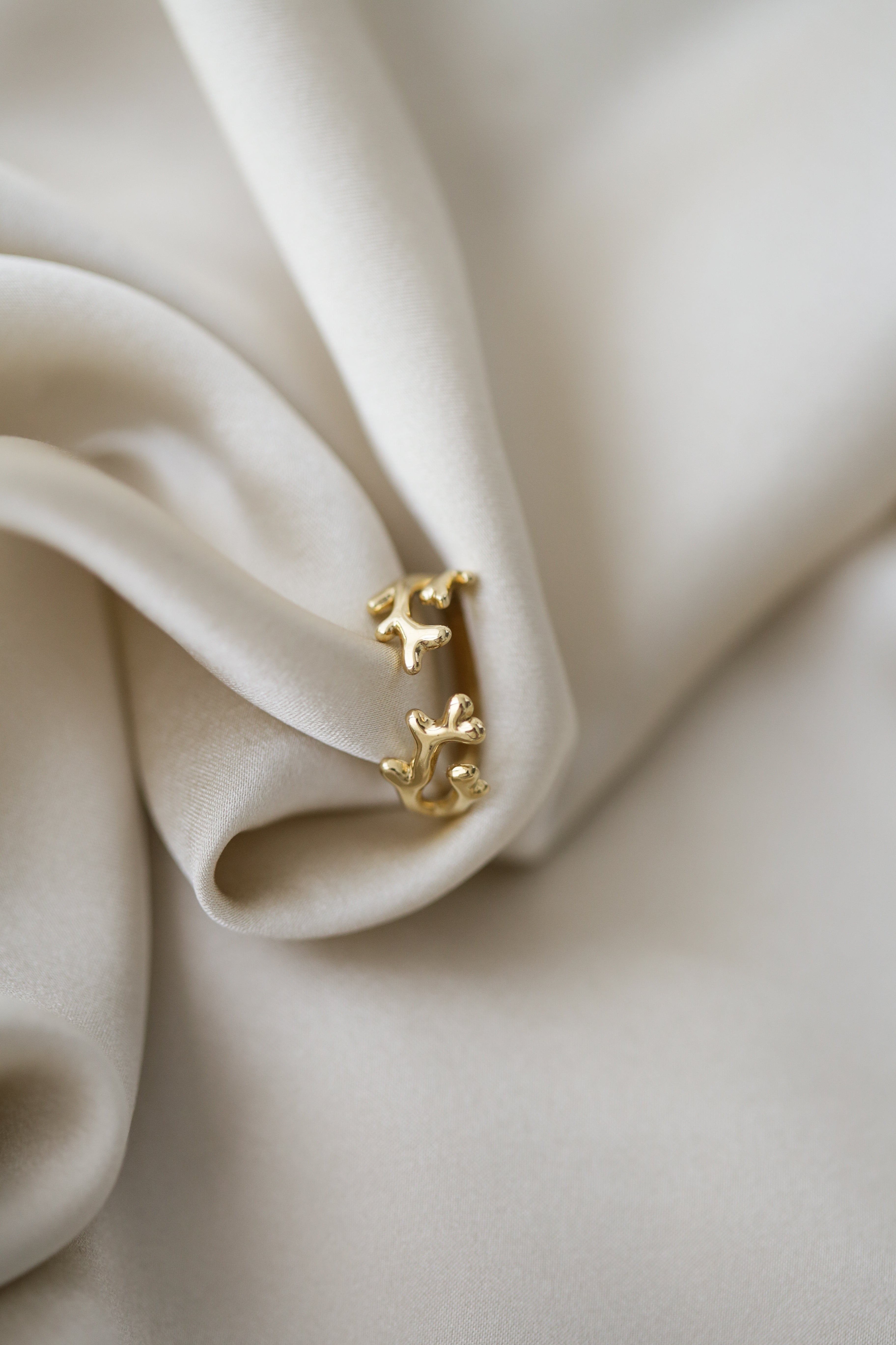 Xabrina Ring - Boutique Minimaliste has waterproof, durable, elegant and vintage inspired jewelry