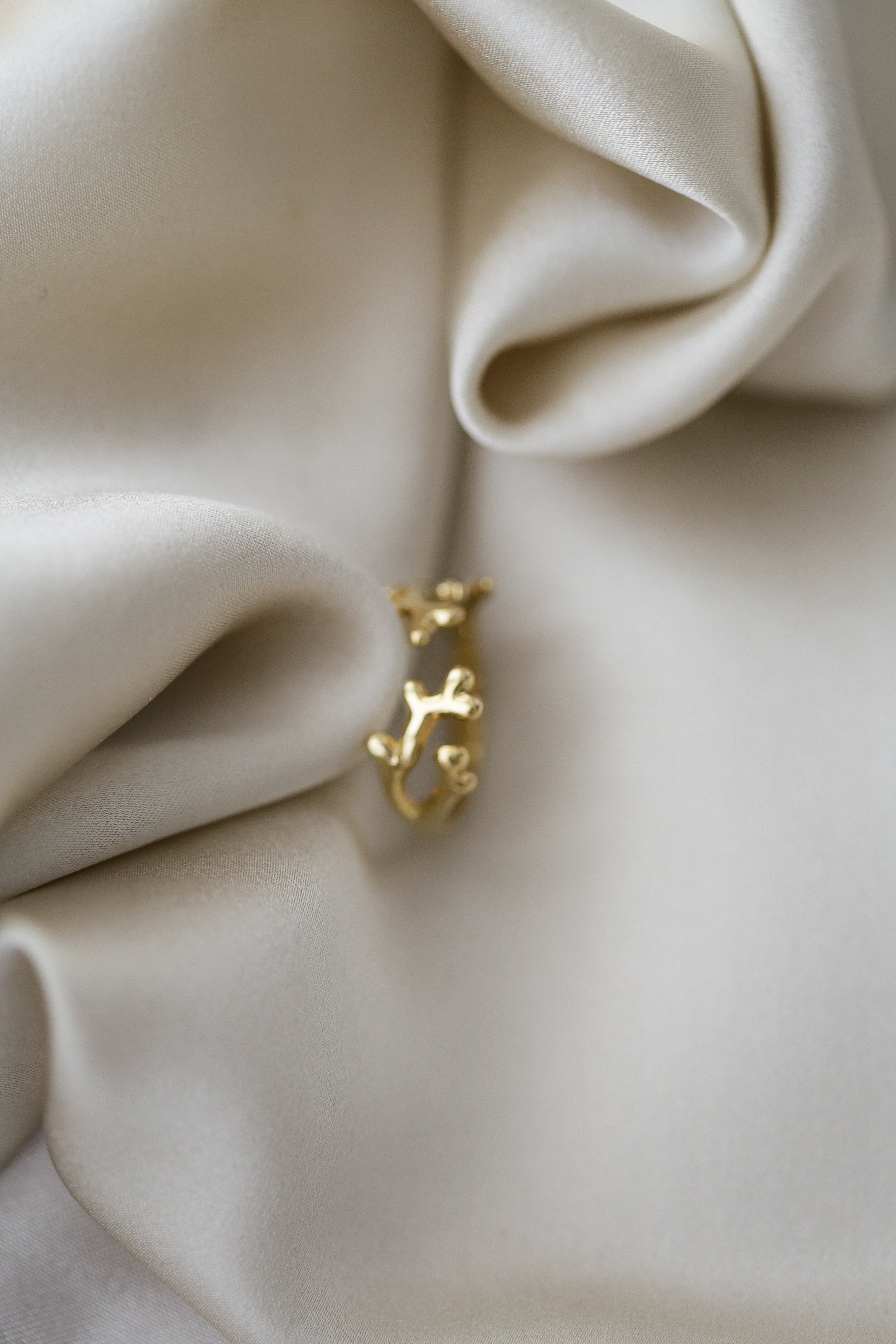 Xabrina Ring - Boutique Minimaliste has waterproof, durable, elegant and vintage inspired jewelry