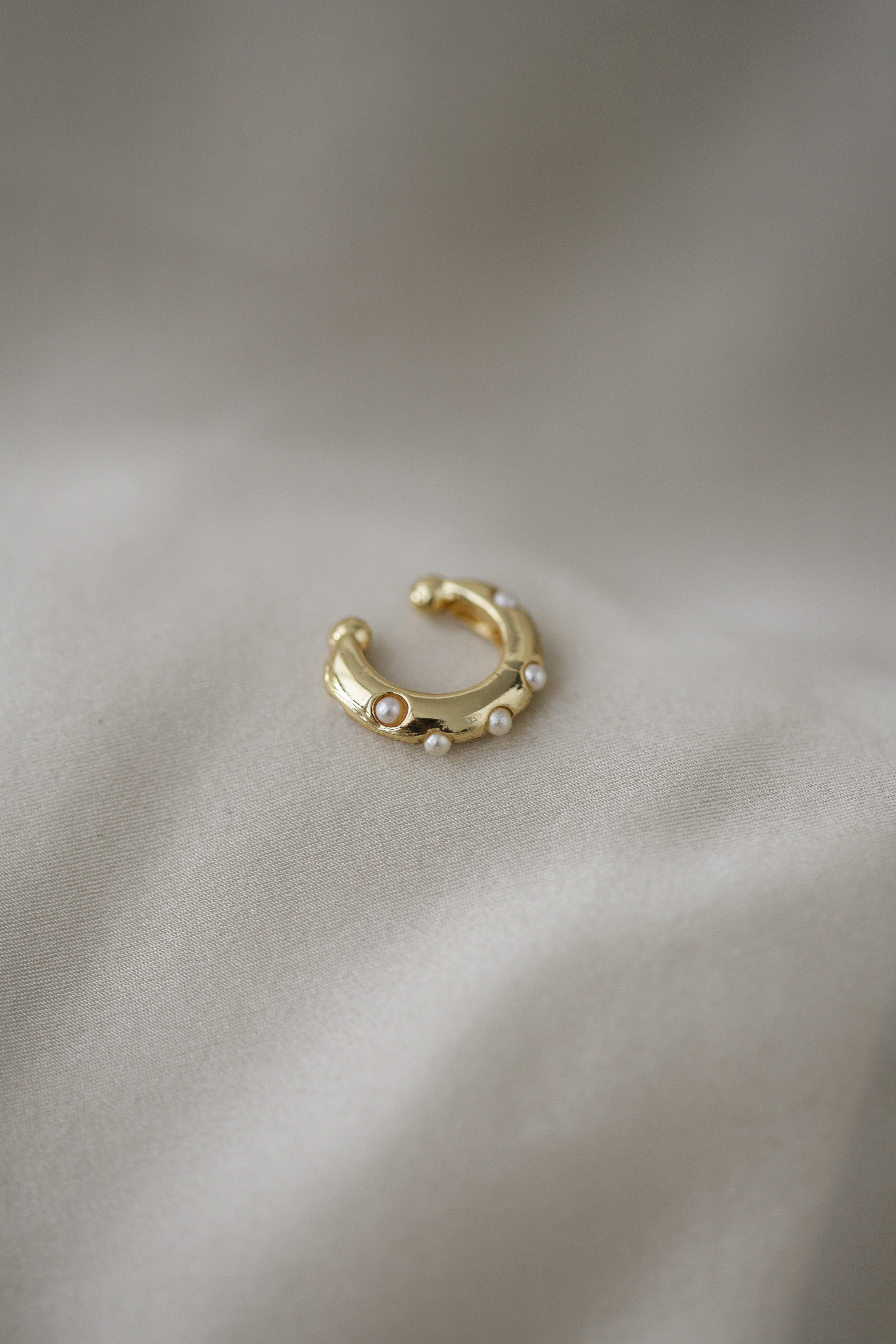 Xanthe Ear Cuff - Boutique Minimaliste has waterproof, durable, elegant and vintage inspired jewelry