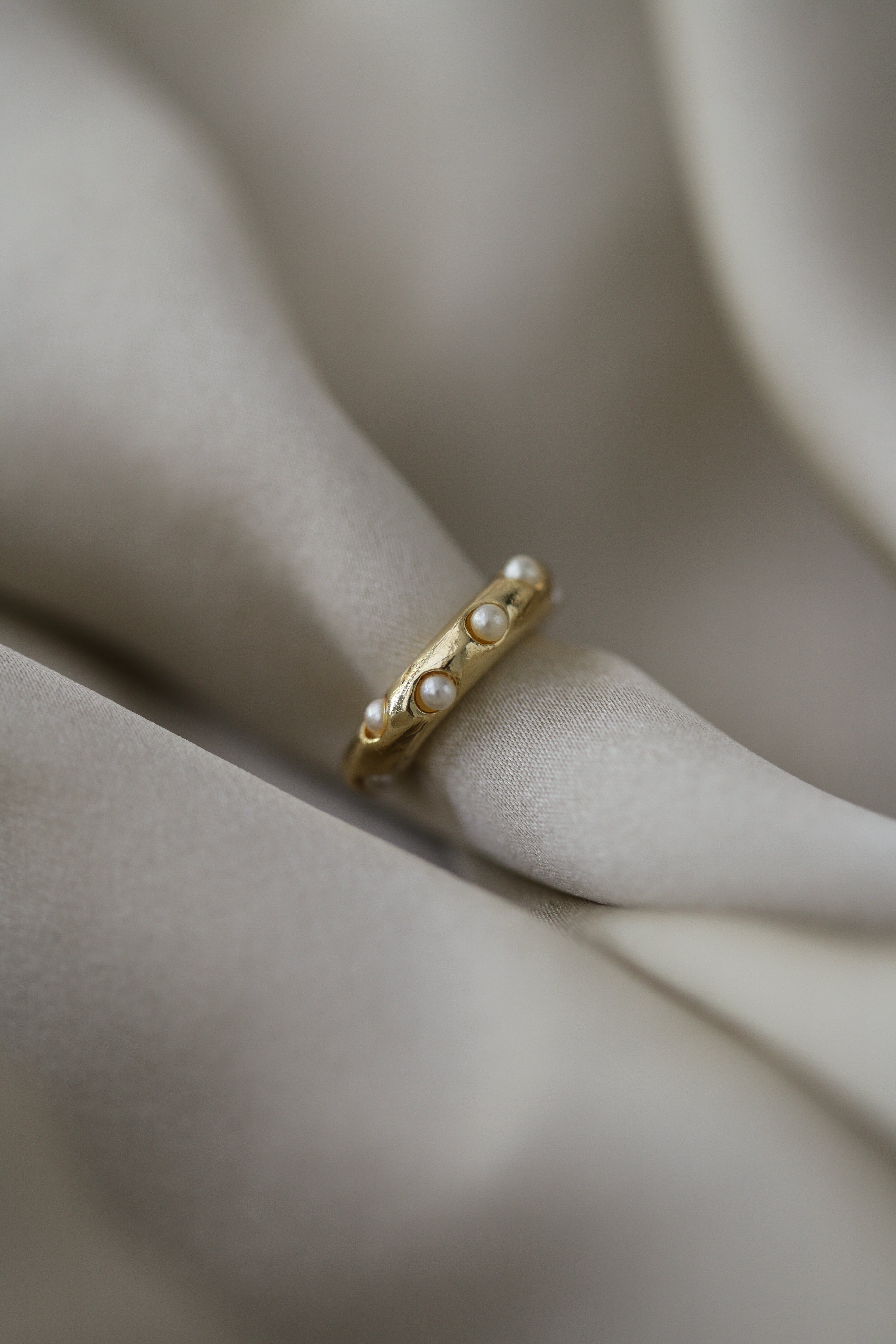 Xanthe Ear Cuff - Boutique Minimaliste has waterproof, durable, elegant and vintage inspired jewelry