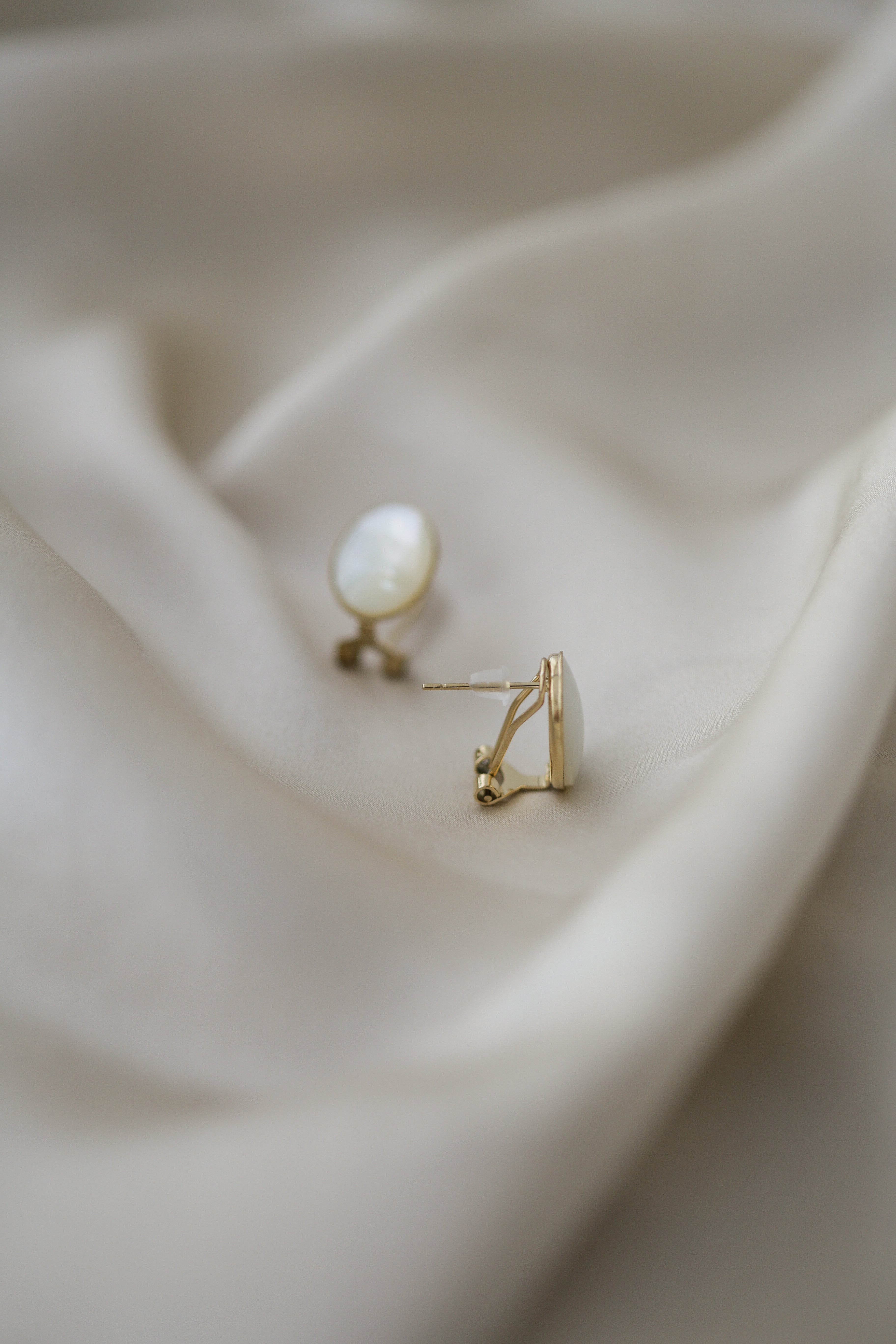 Xanthia Earrings - Boutique Minimaliste has waterproof, durable, elegant and vintage inspired jewelry