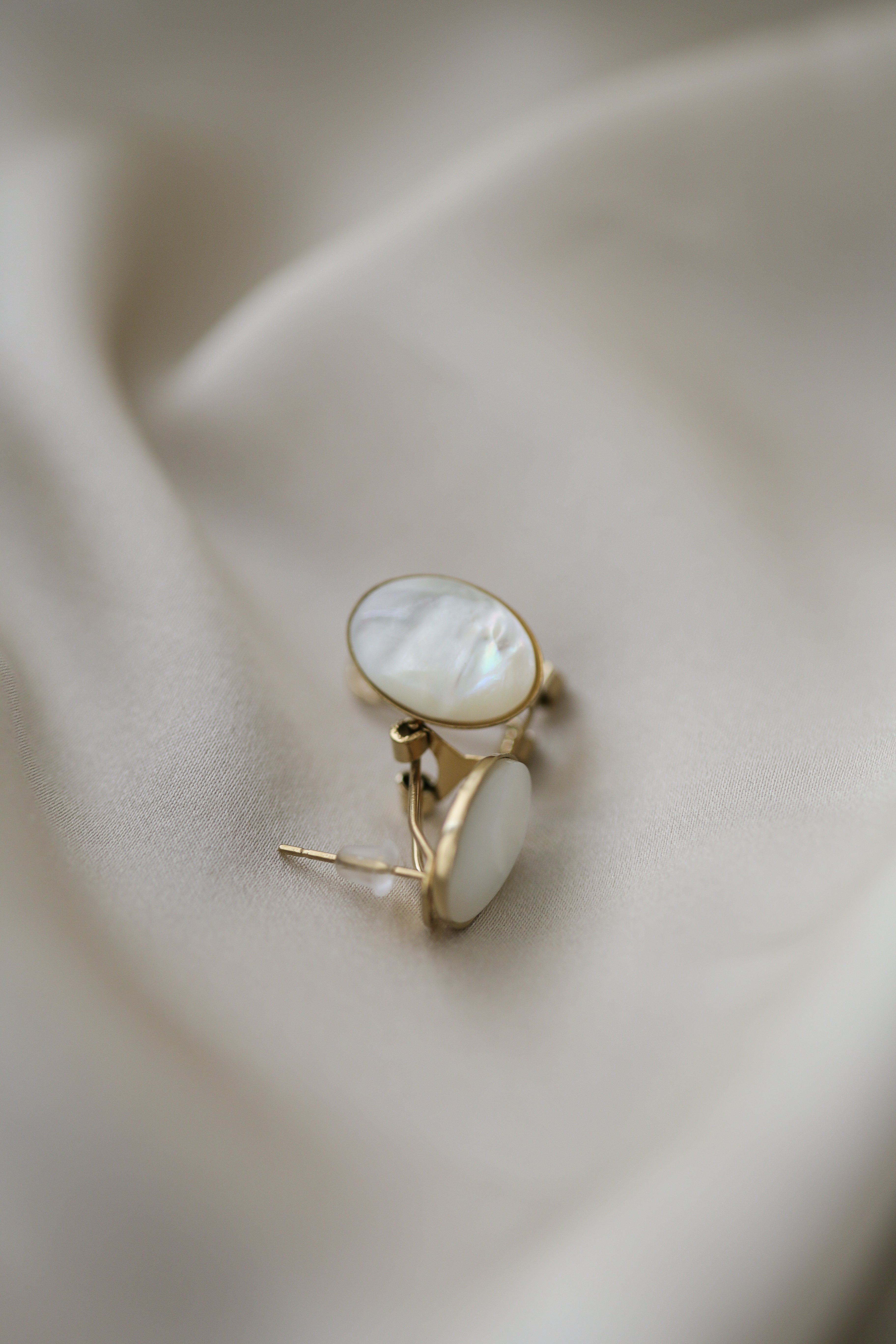 Xanthia Earrings - Boutique Minimaliste has waterproof, durable, elegant and vintage inspired jewelry