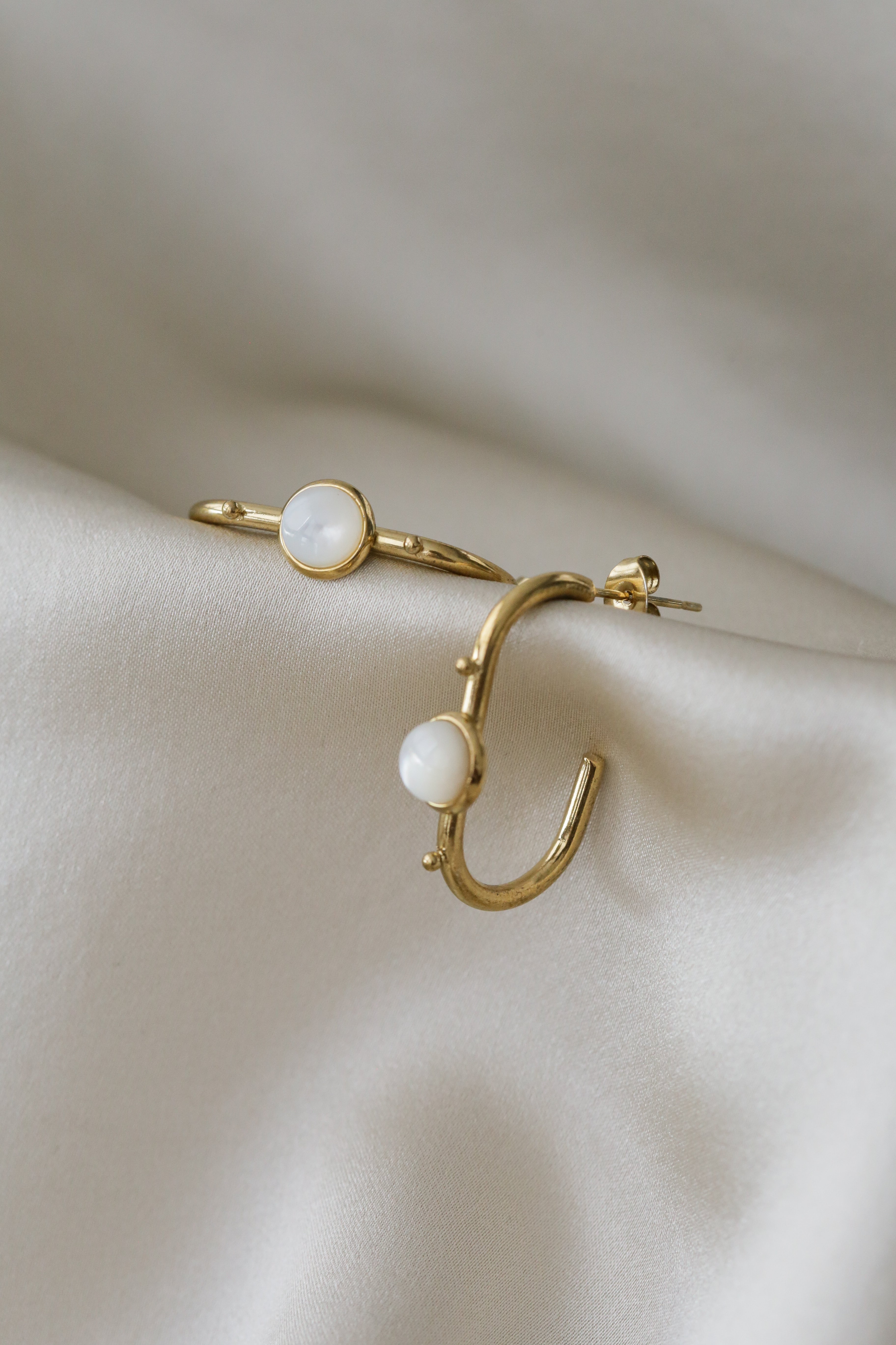 Xanthia Hoops - Boutique Minimaliste has waterproof, durable, elegant and vintage inspired jewelry