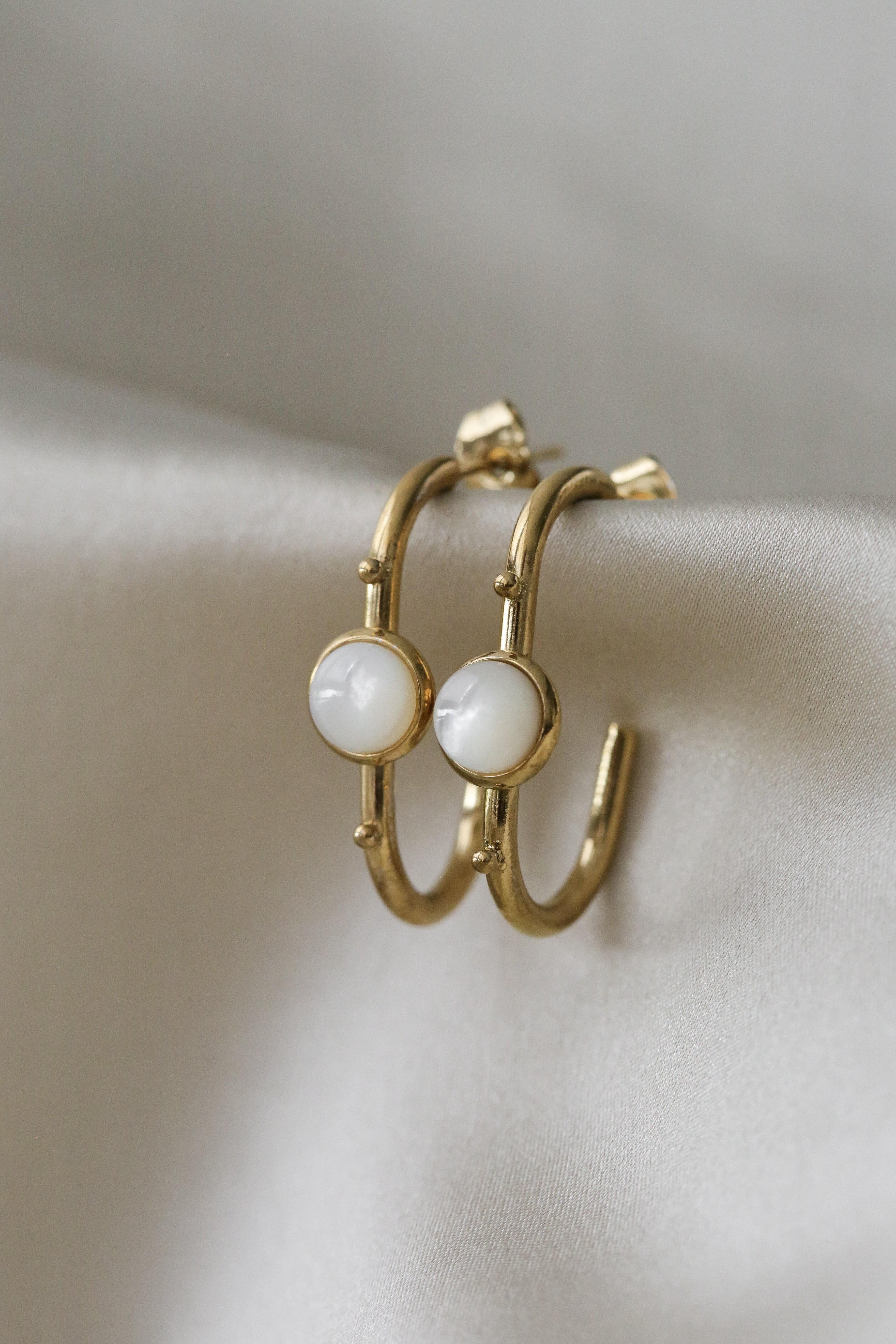 Xanthia Hoops - Boutique Minimaliste has waterproof, durable, elegant and vintage inspired jewelry