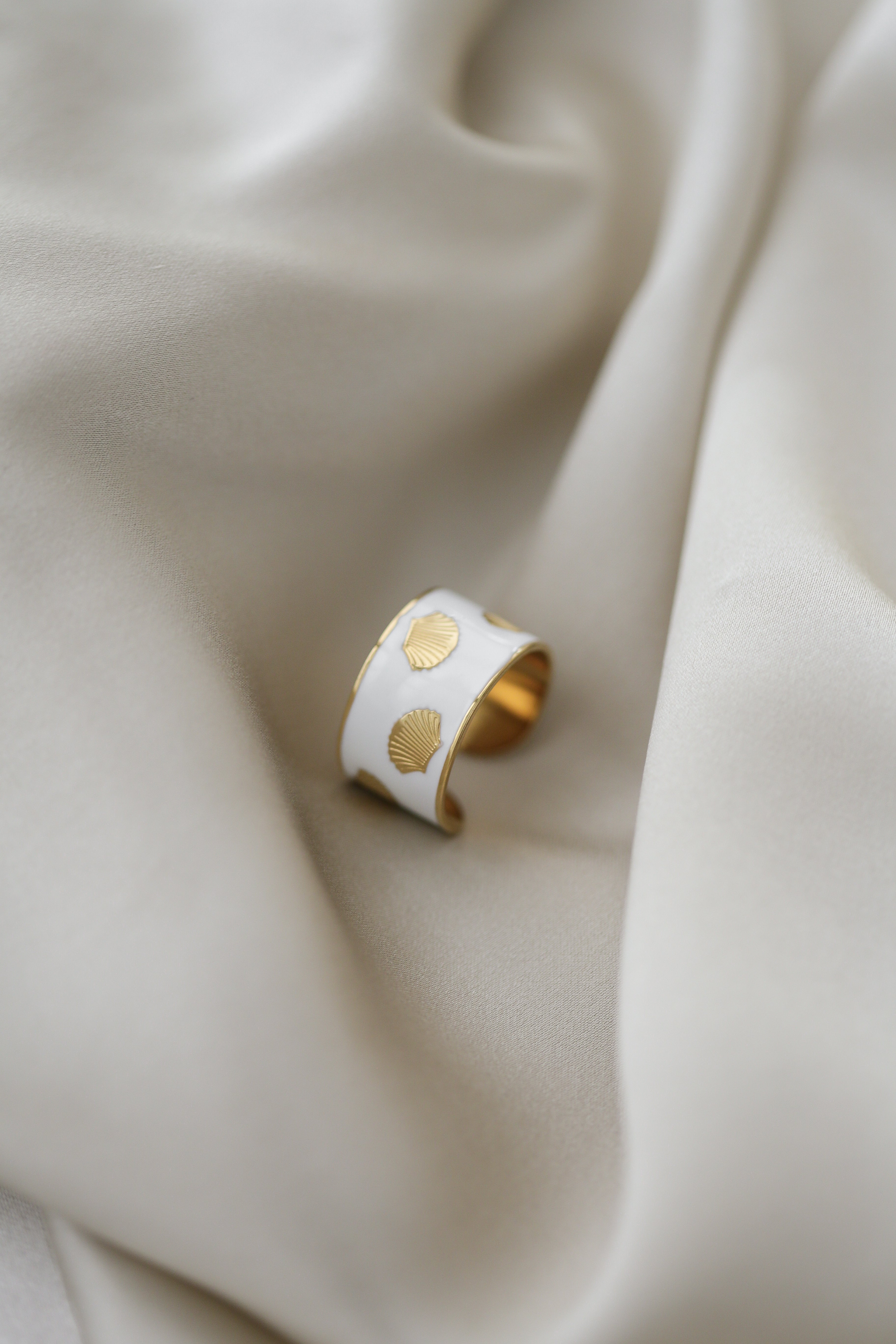 Xara Ring - Boutique Minimaliste has waterproof, durable, elegant and vintage inspired jewelry