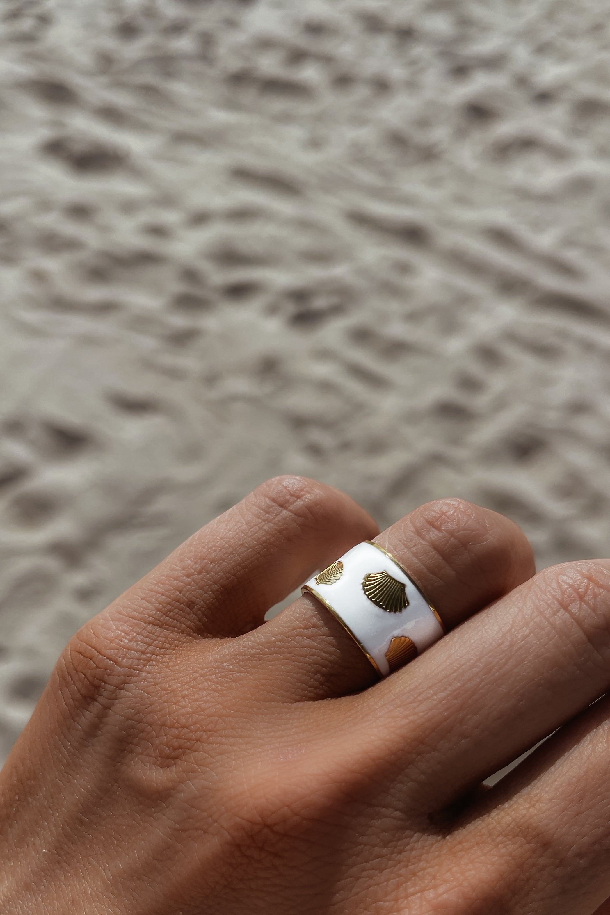 Xara Ring - Boutique Minimaliste has waterproof, durable, elegant and vintage inspired jewelry