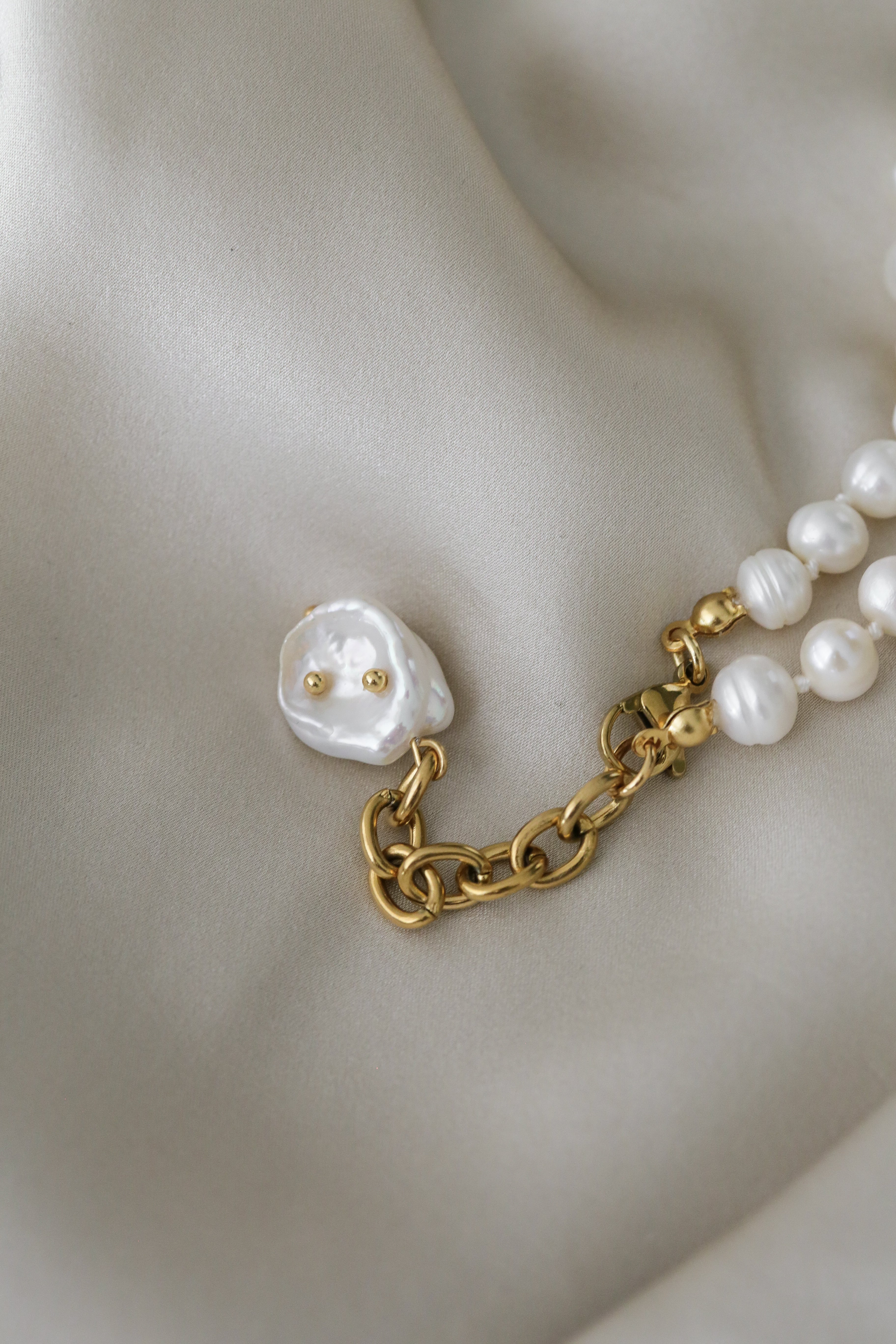 Xaria Anklet - Boutique Minimaliste has waterproof, durable, elegant and vintage inspired jewelry