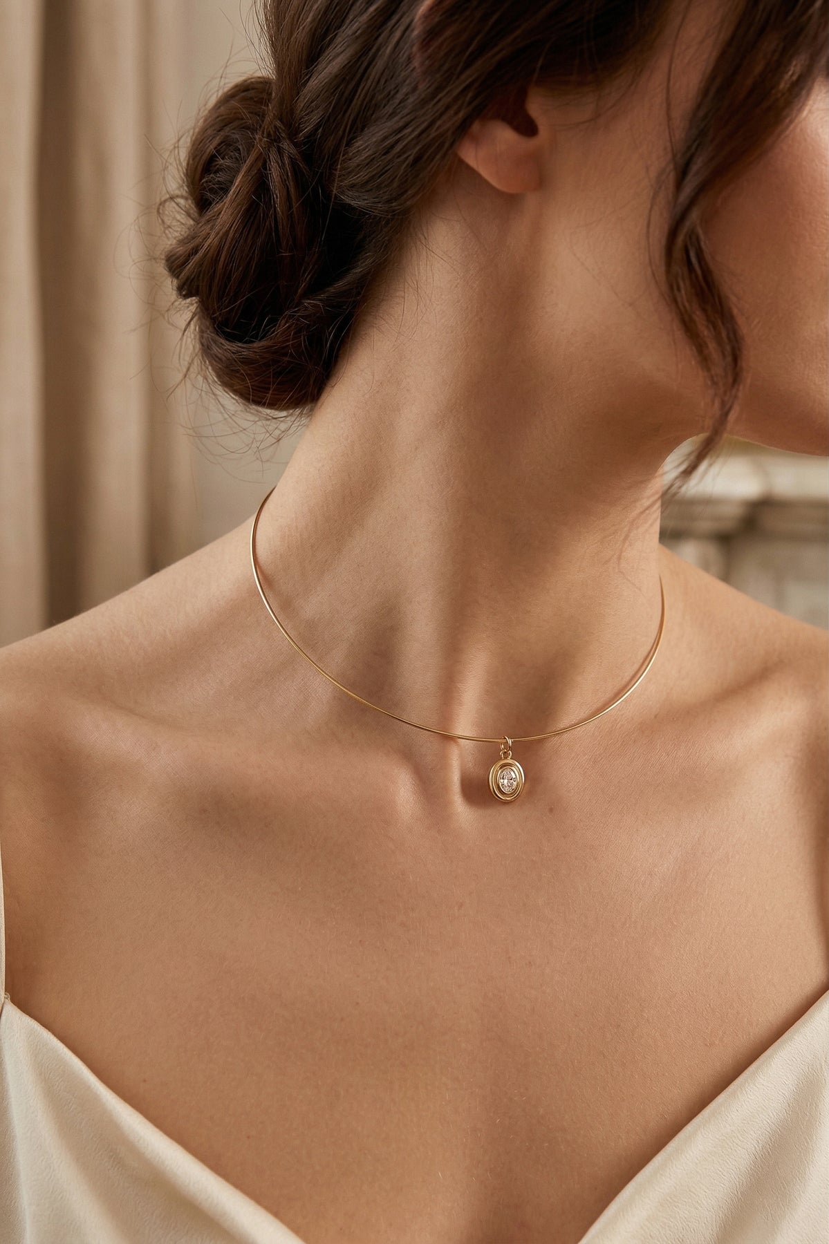 Claire Choker