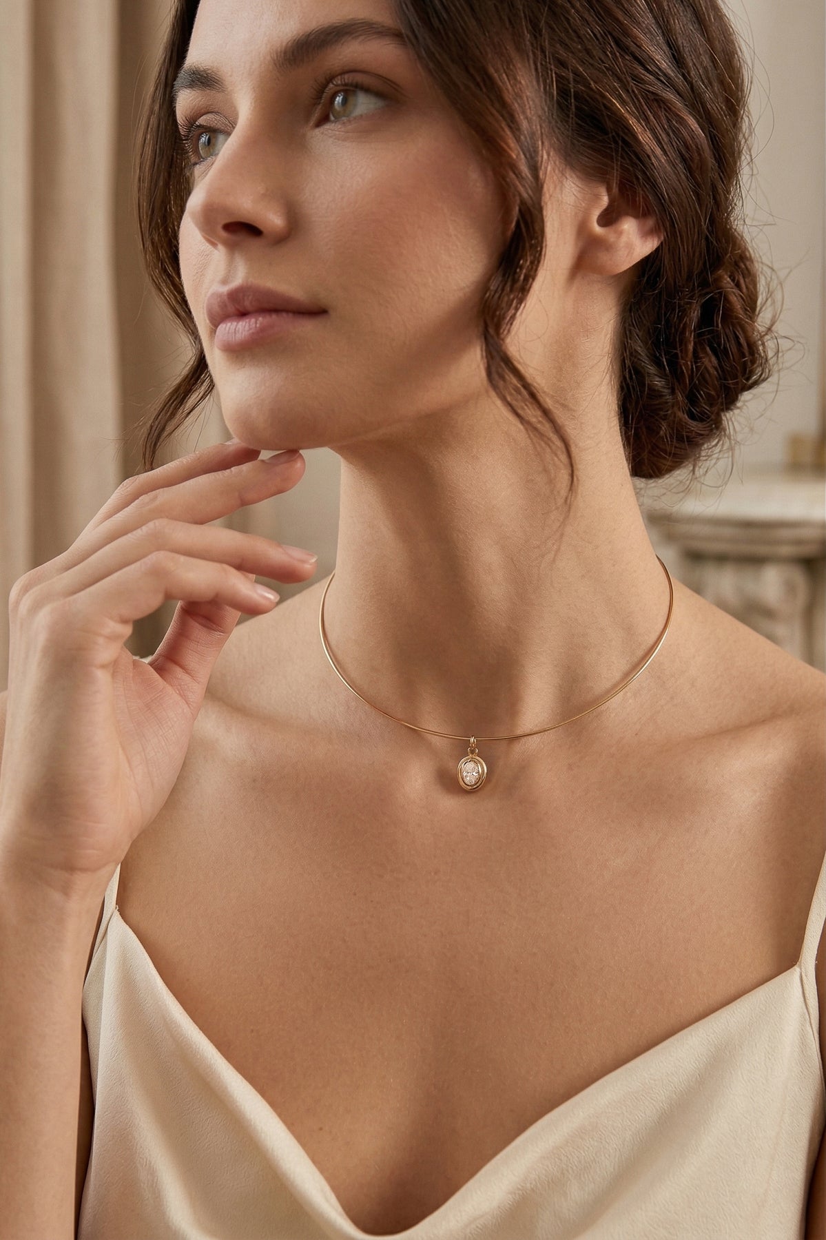 Claire Choker