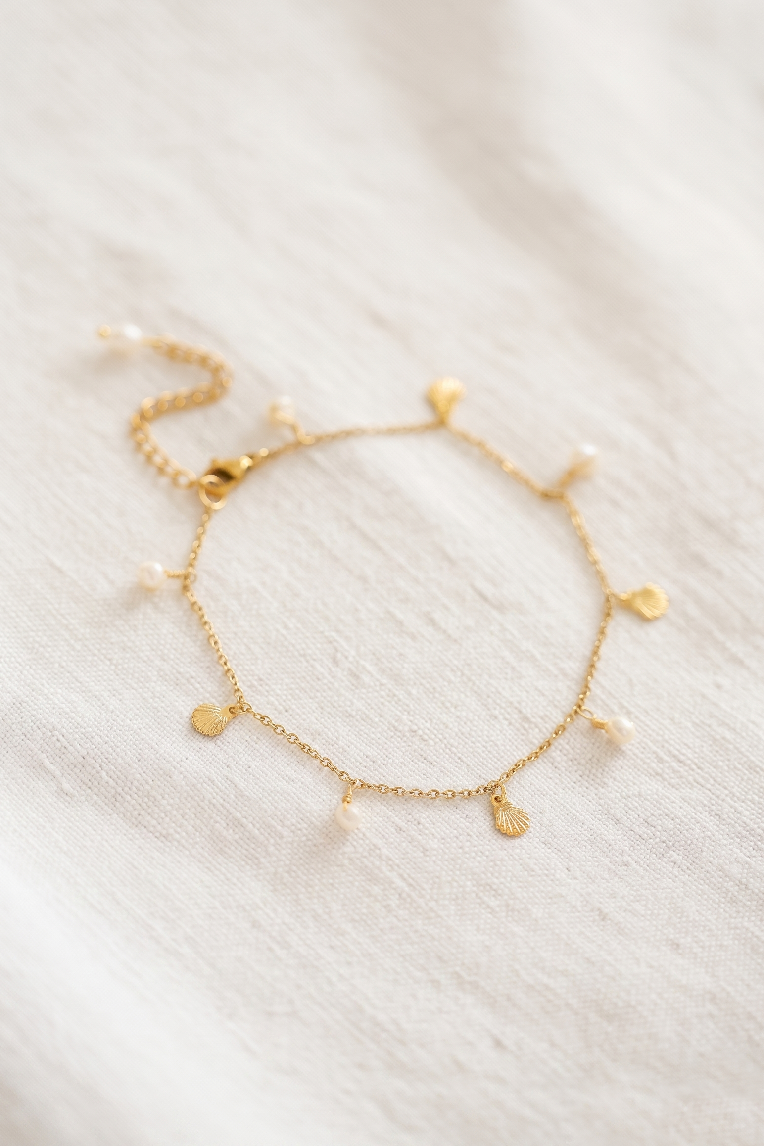 Marianne Anklet