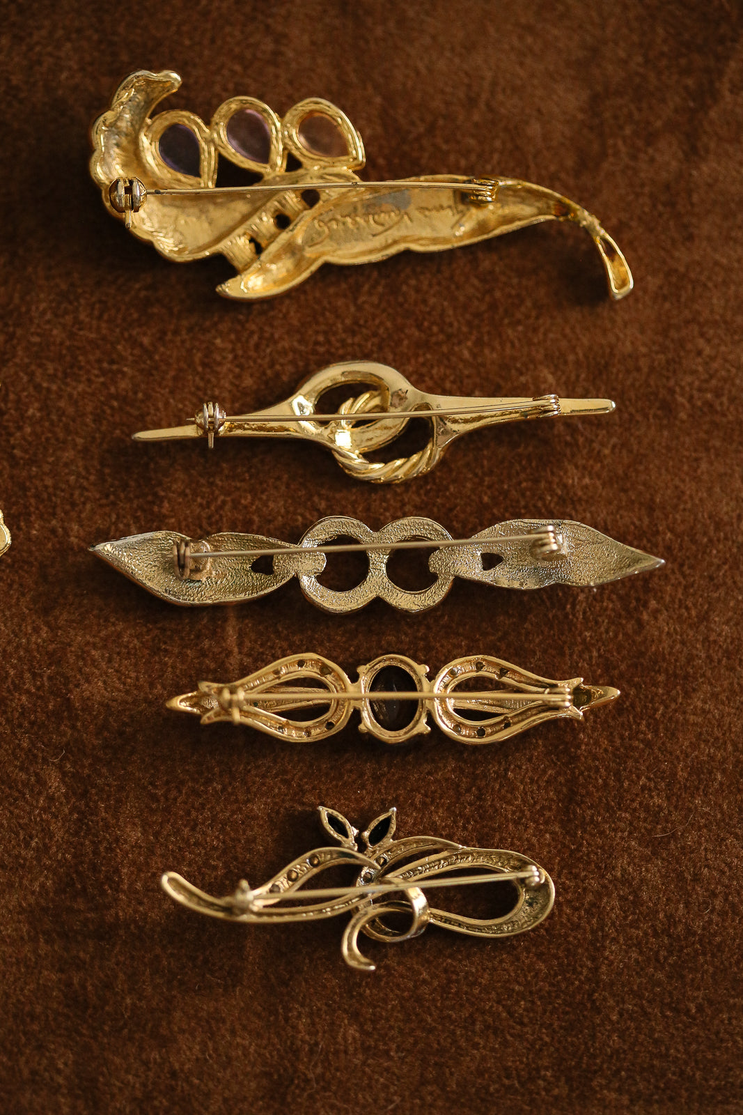 Violet (vintage) Brooch