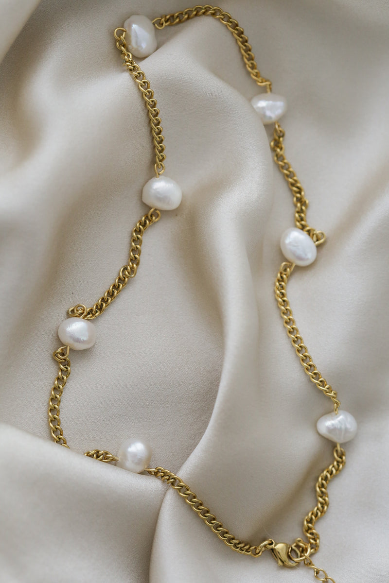 Xia Necklace