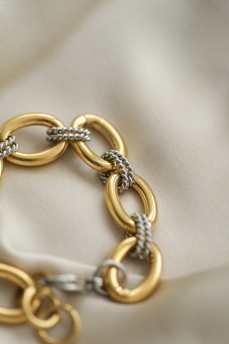 Xanthia Hoops