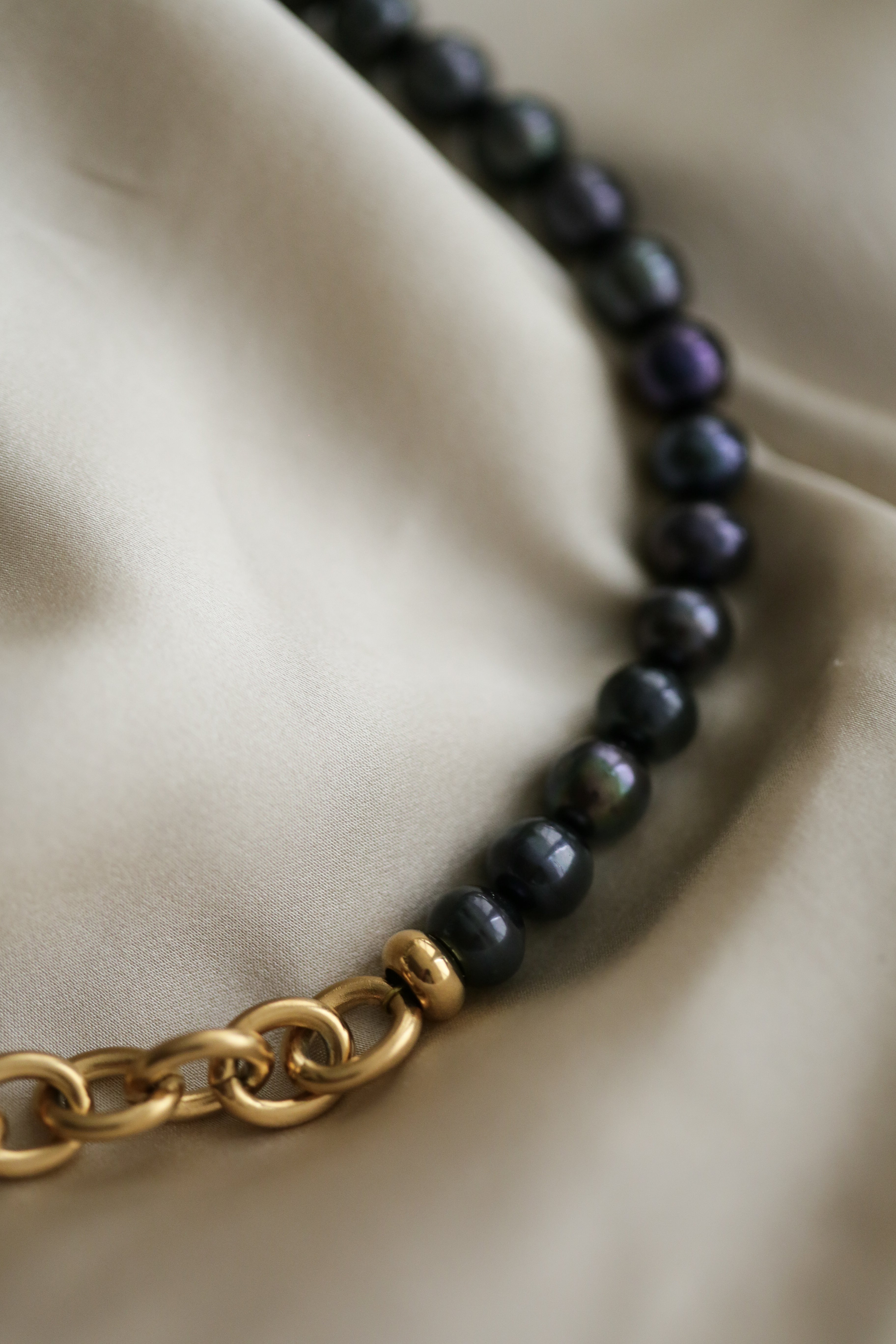 Tahitian Black Pearls & Chain Necklace