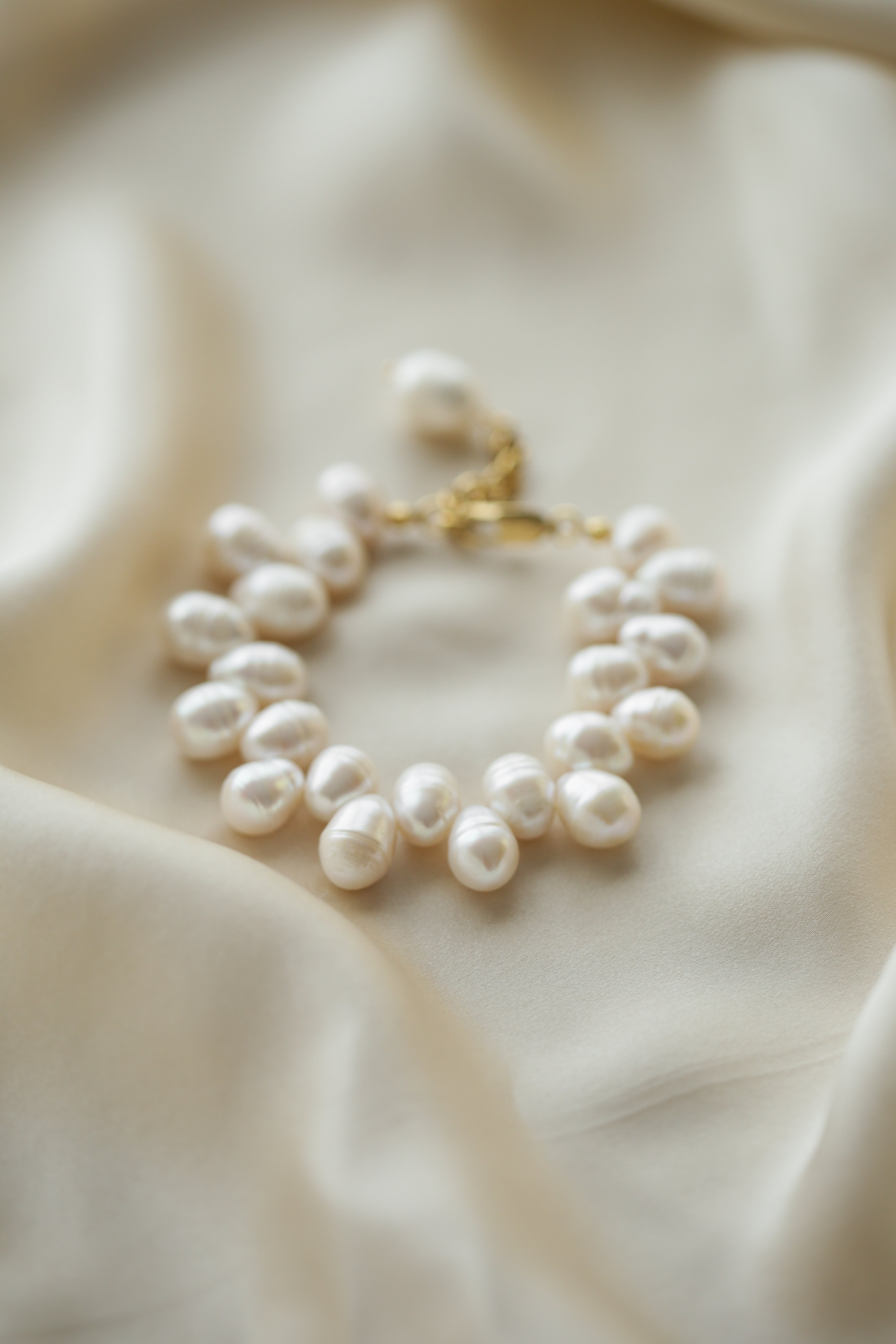 Entangled Pearls Bracelet