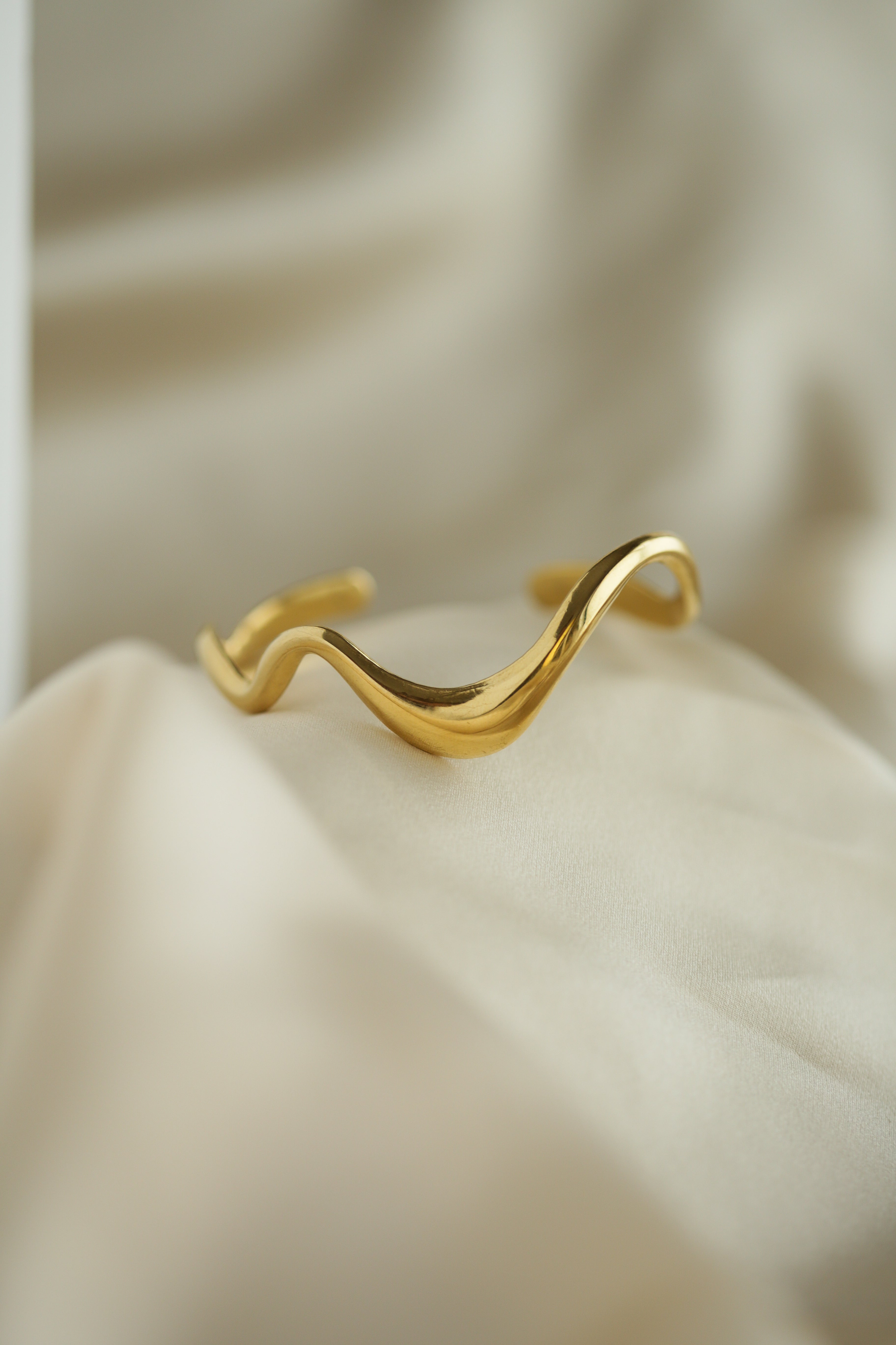 Wave Cuff