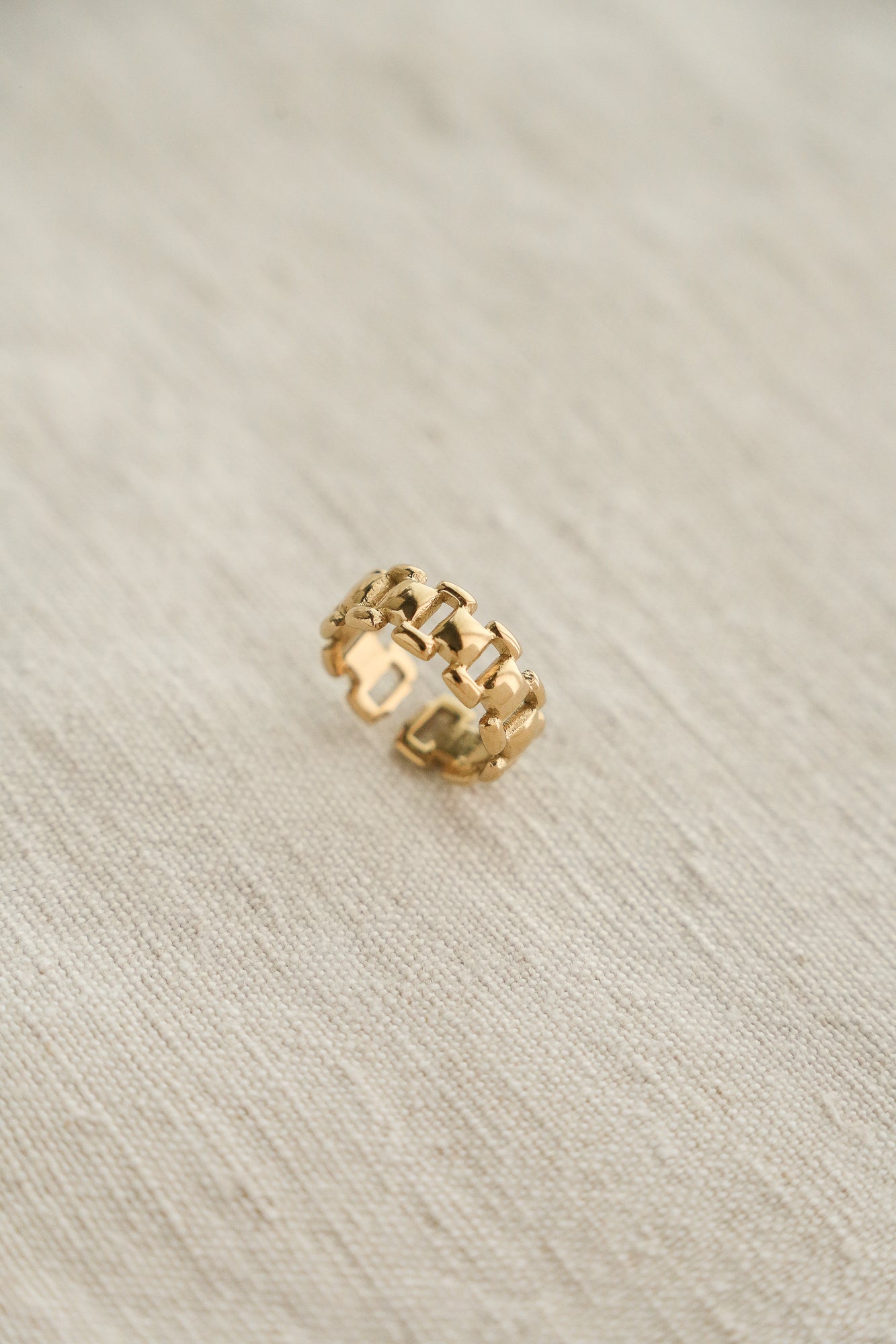 Loena Ring
