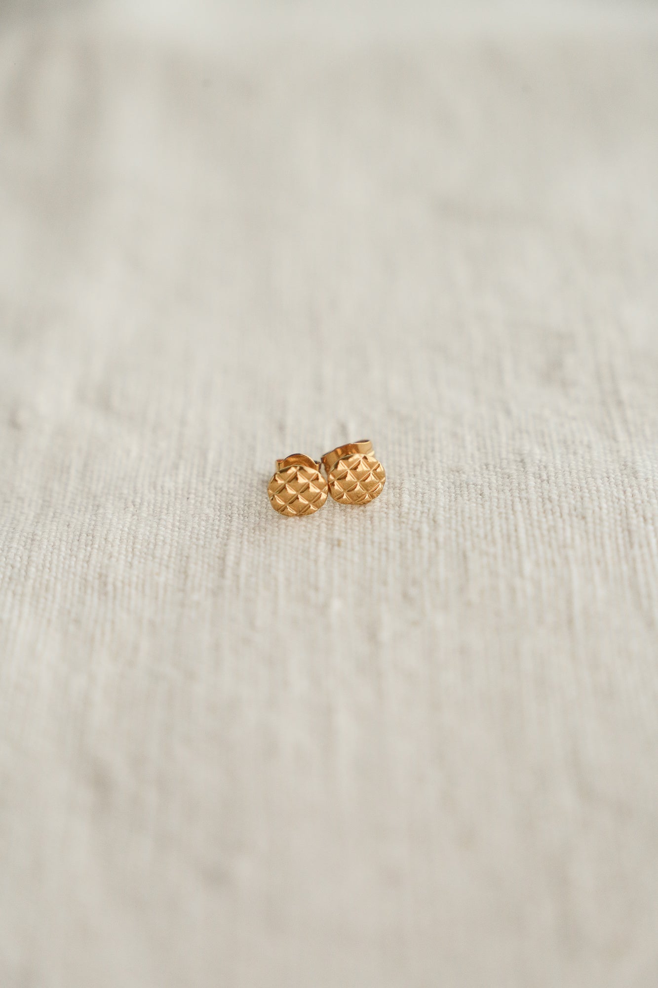 Léane Stud Earrings