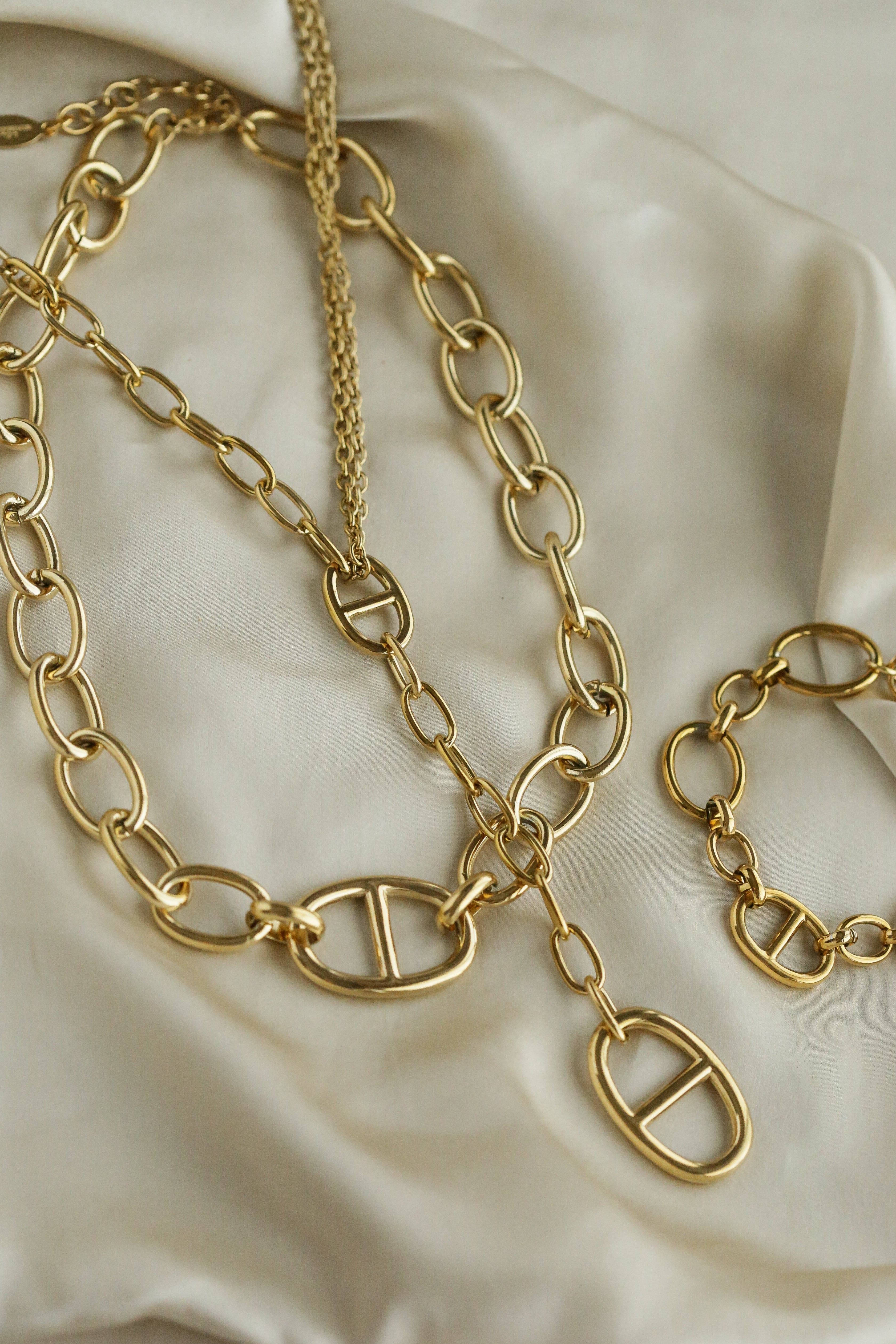 Mayfair Long Necklace