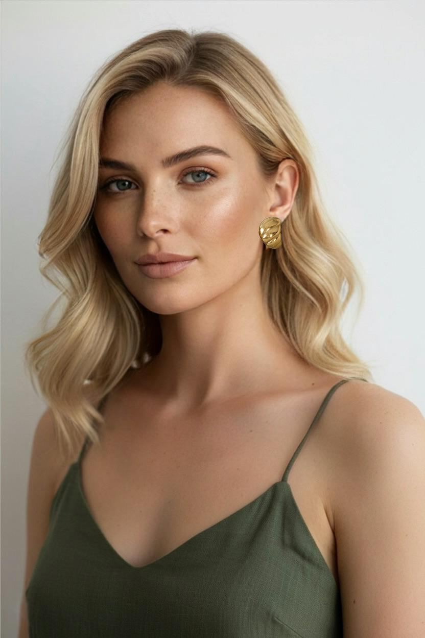 Marcelline Hoops