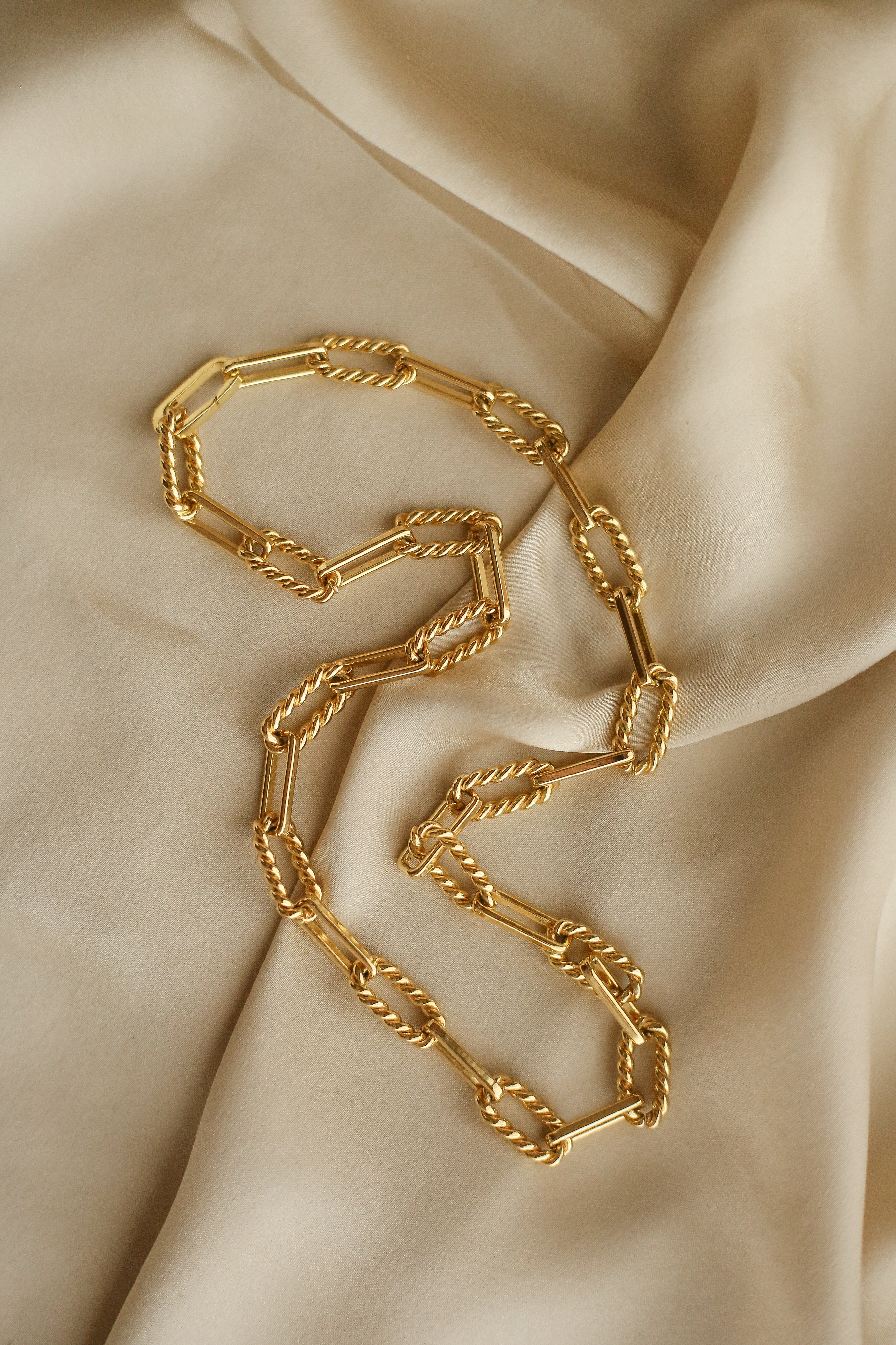 Aimee Necklace - Boutique Minimaliste has waterproof, durable, elegant and vintage inspired jewelry