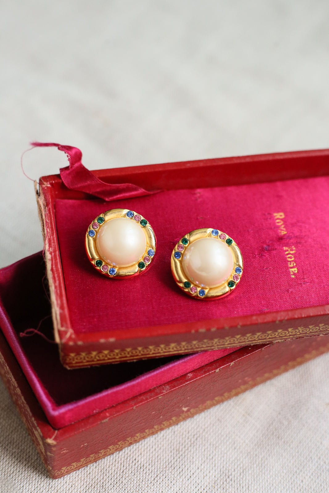 Albane (vintage) Earrings - has waterproof, durable, elegant and vintage inspired jewelry