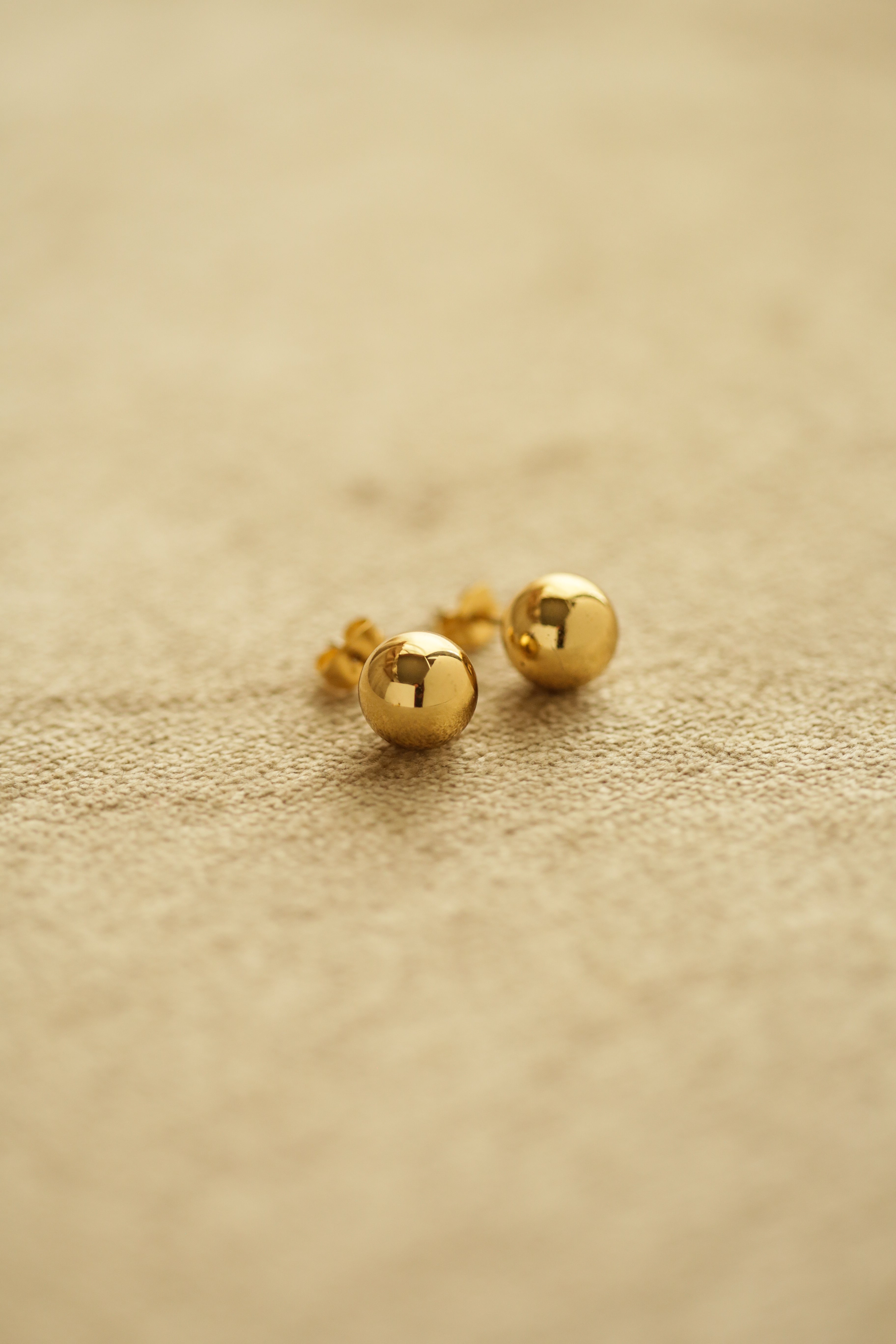 Amata Studs - Boutique Minimaliste has waterproof, durable, elegant and vintage inspired jewelry
