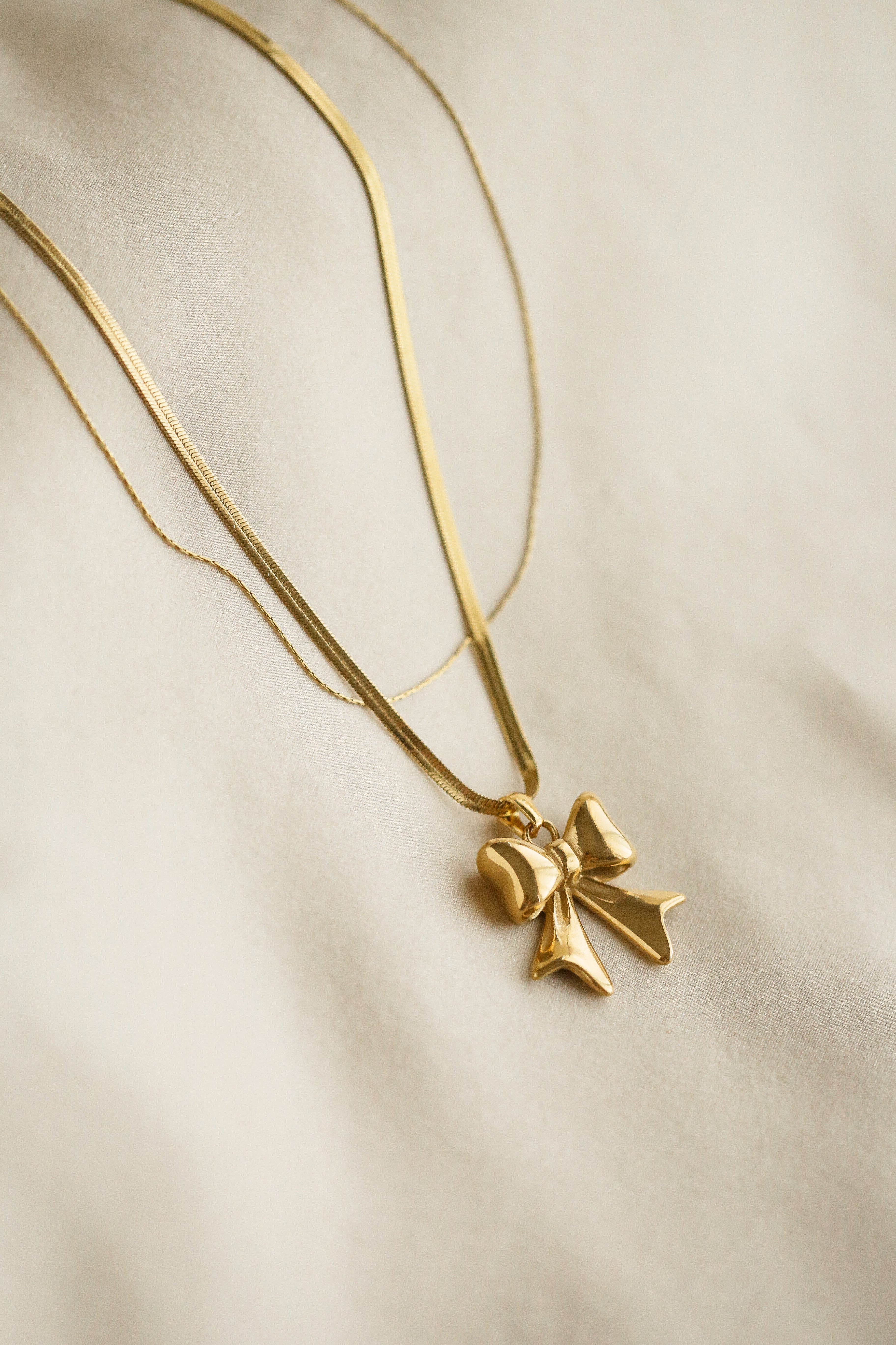 Angelina Necklace - Boutique Minimaliste has waterproof, durable, elegant and vintage inspired jewelry