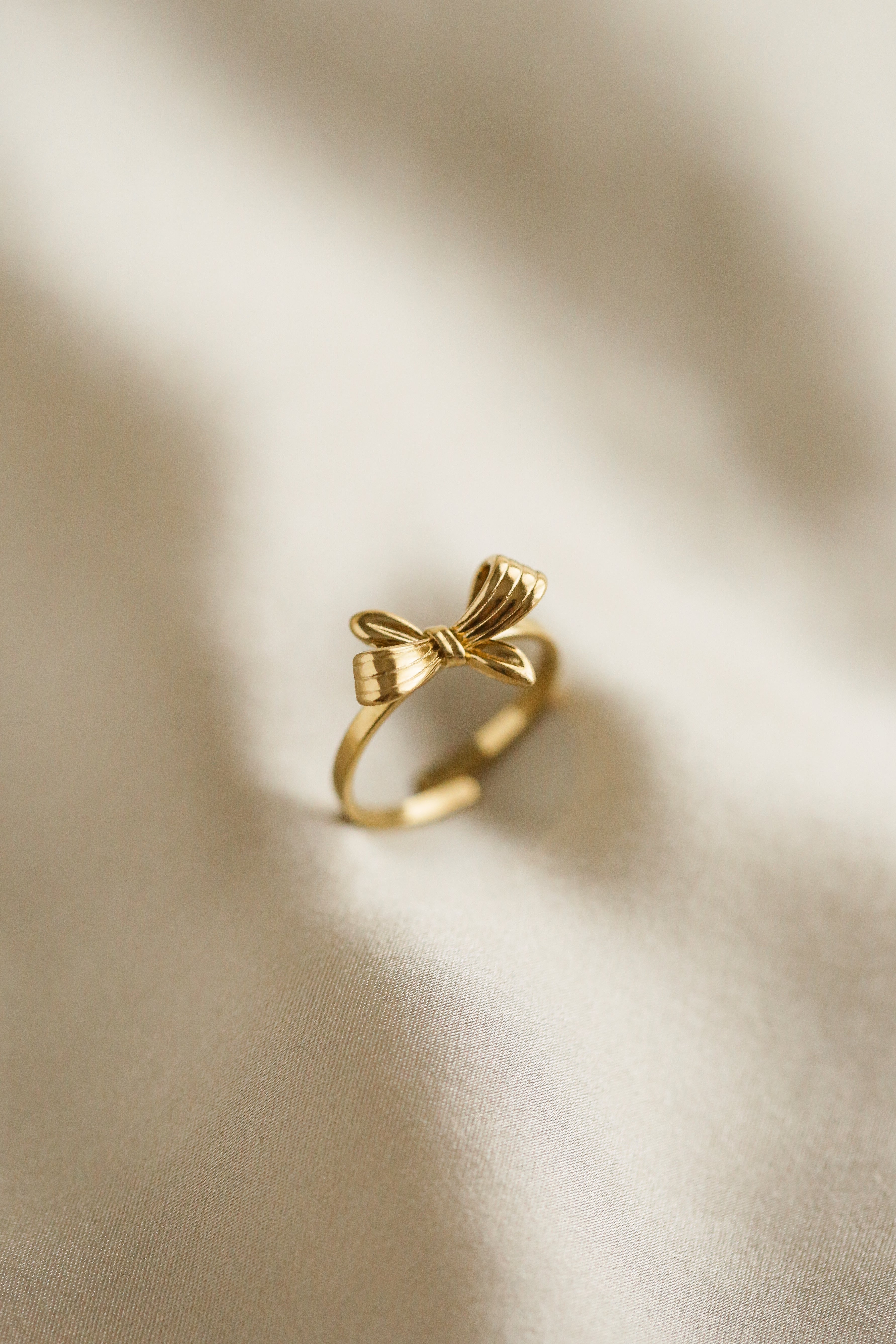 Angelina Ring - Boutique Minimaliste has waterproof, durable, elegant and vintage inspired jewelry
