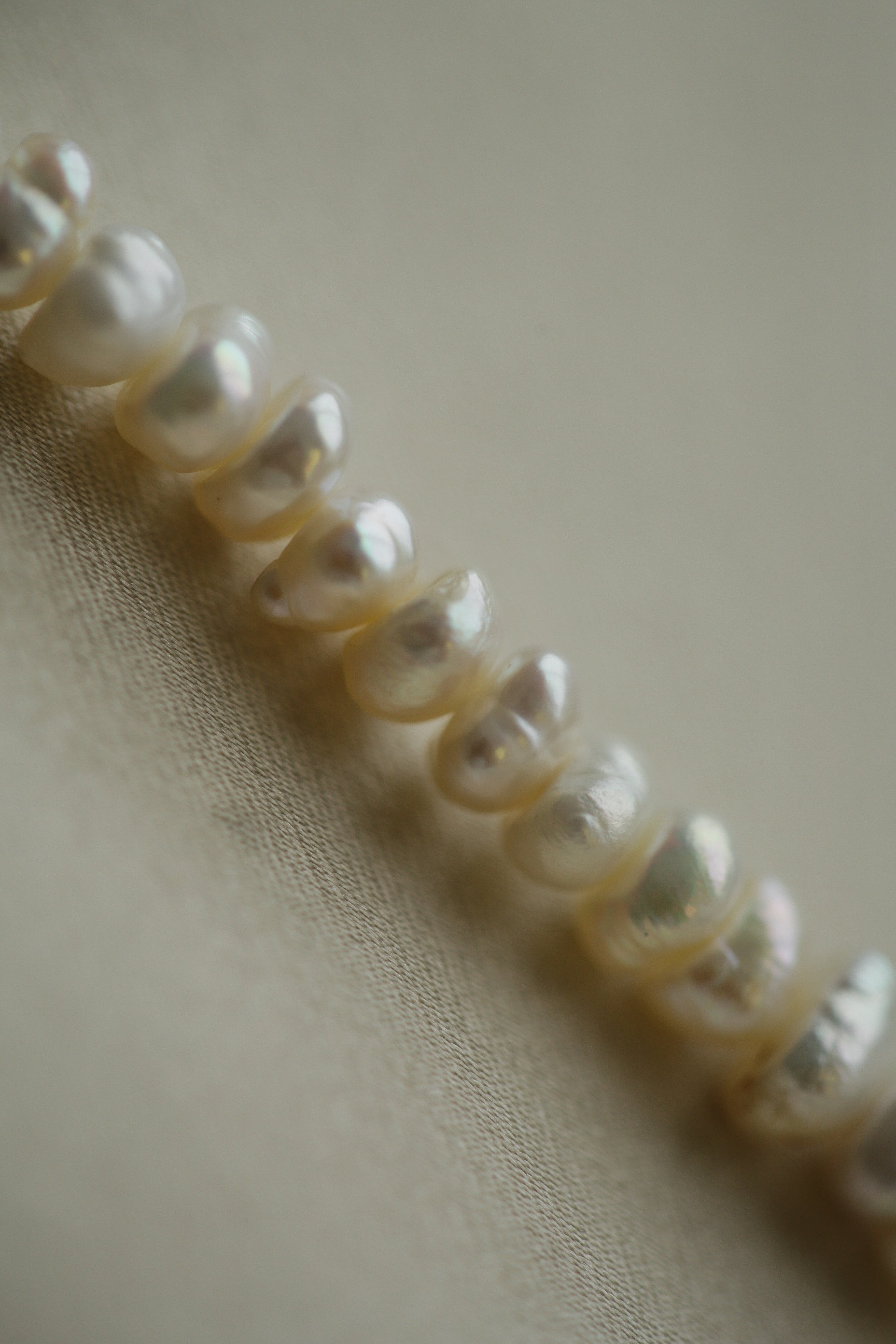 Baroque Pearls Necklace - Boutique Minimaliste has waterproof, durable, elegant and vintage inspired jewelry