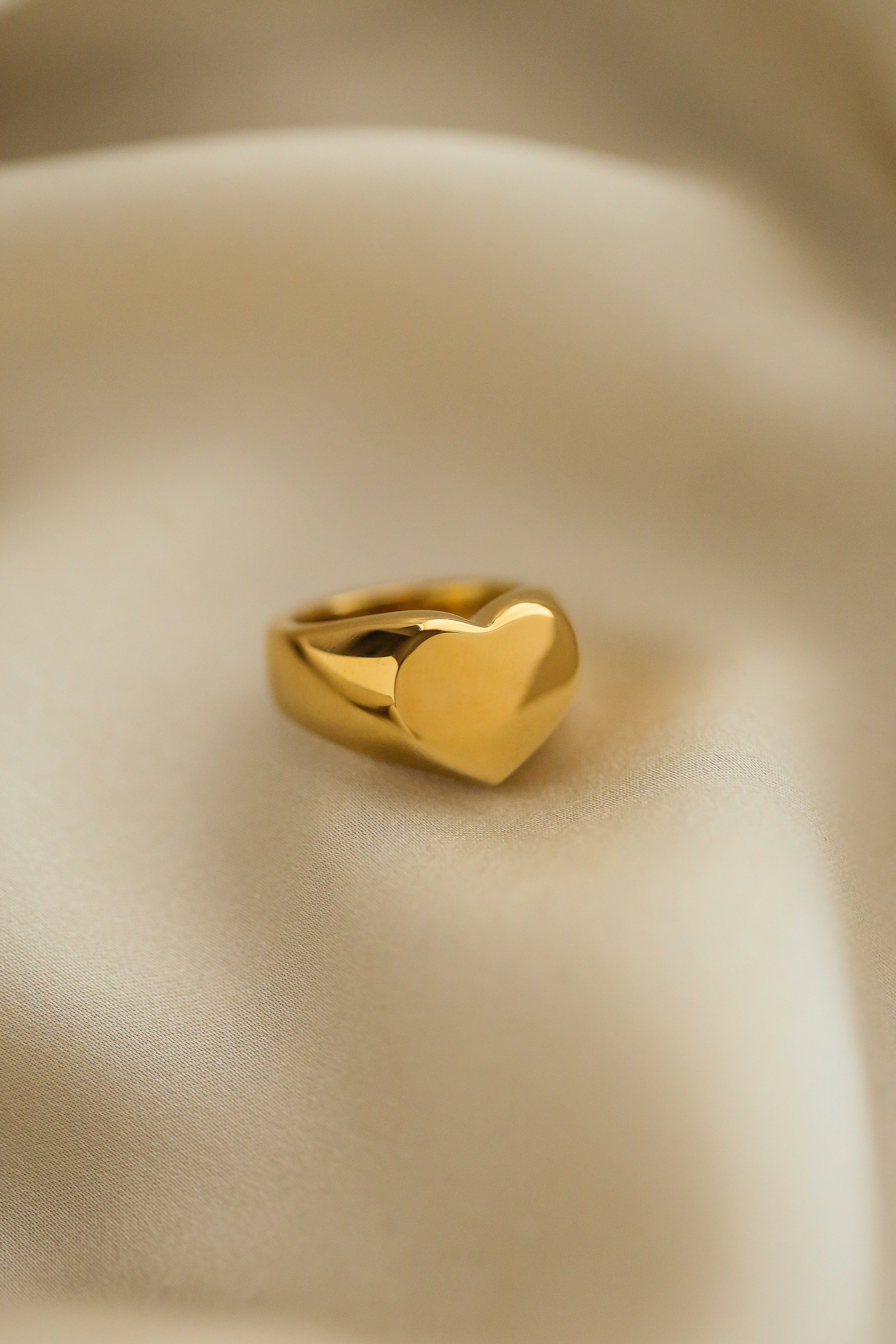 Beige Pinky Ring - Boutique Minimaliste has waterproof, durable, elegant and vintage inspired jewelry