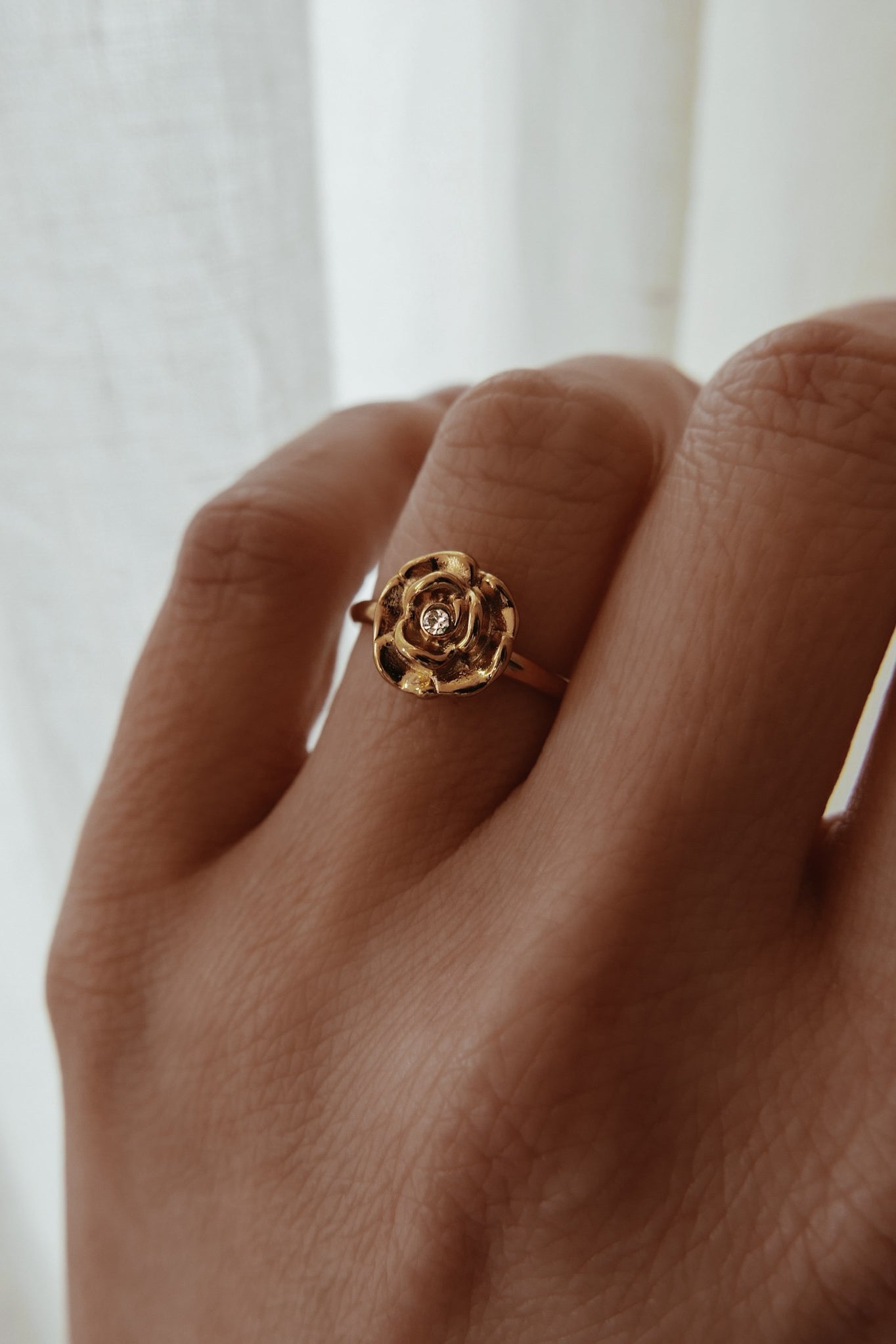 Beth Ring - Boutique Minimaliste has waterproof, durable, elegant and vintage inspired jewelry