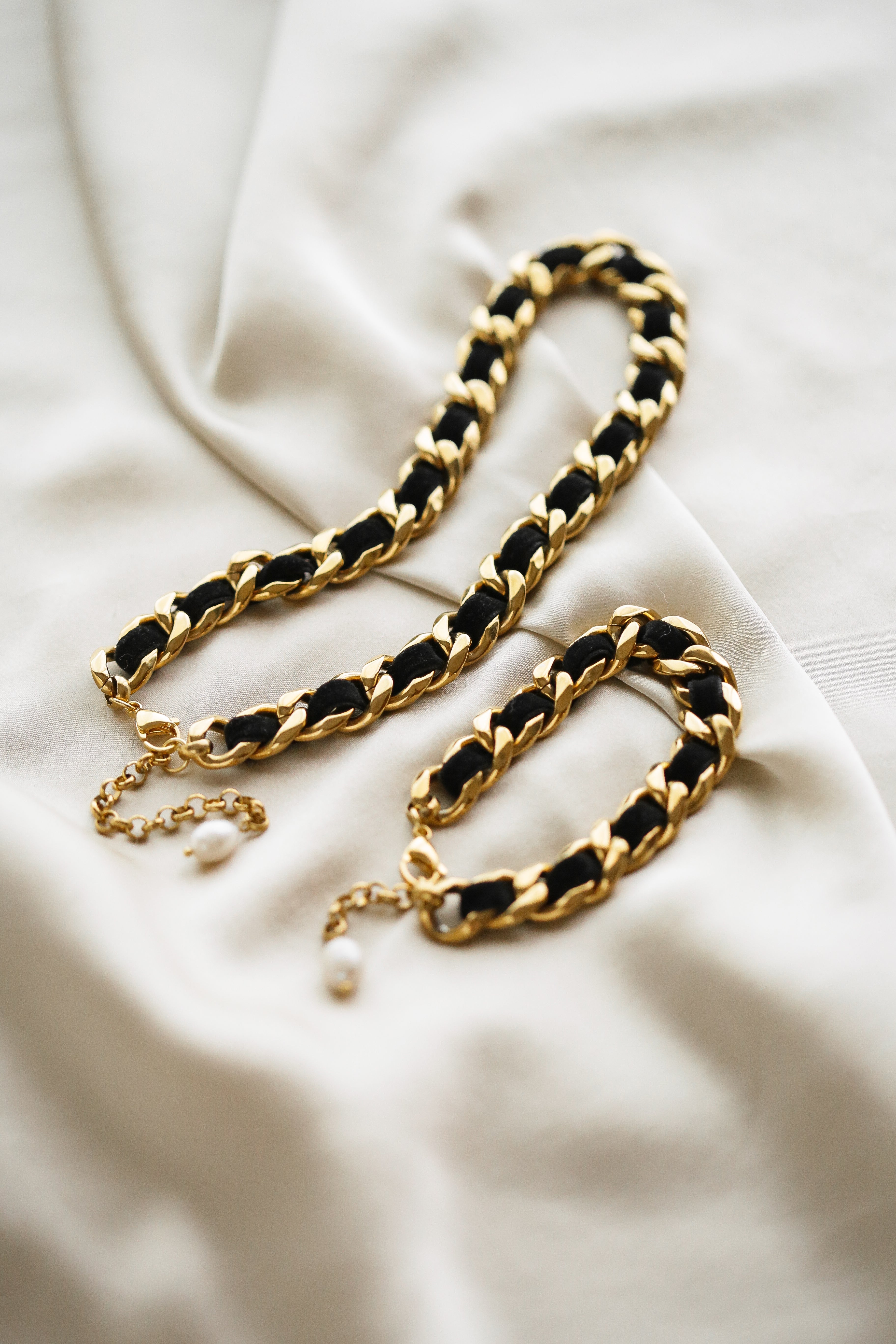 Carol Necklace - Boutique Minimaliste has waterproof, durable, elegant and vintage inspired jewelry