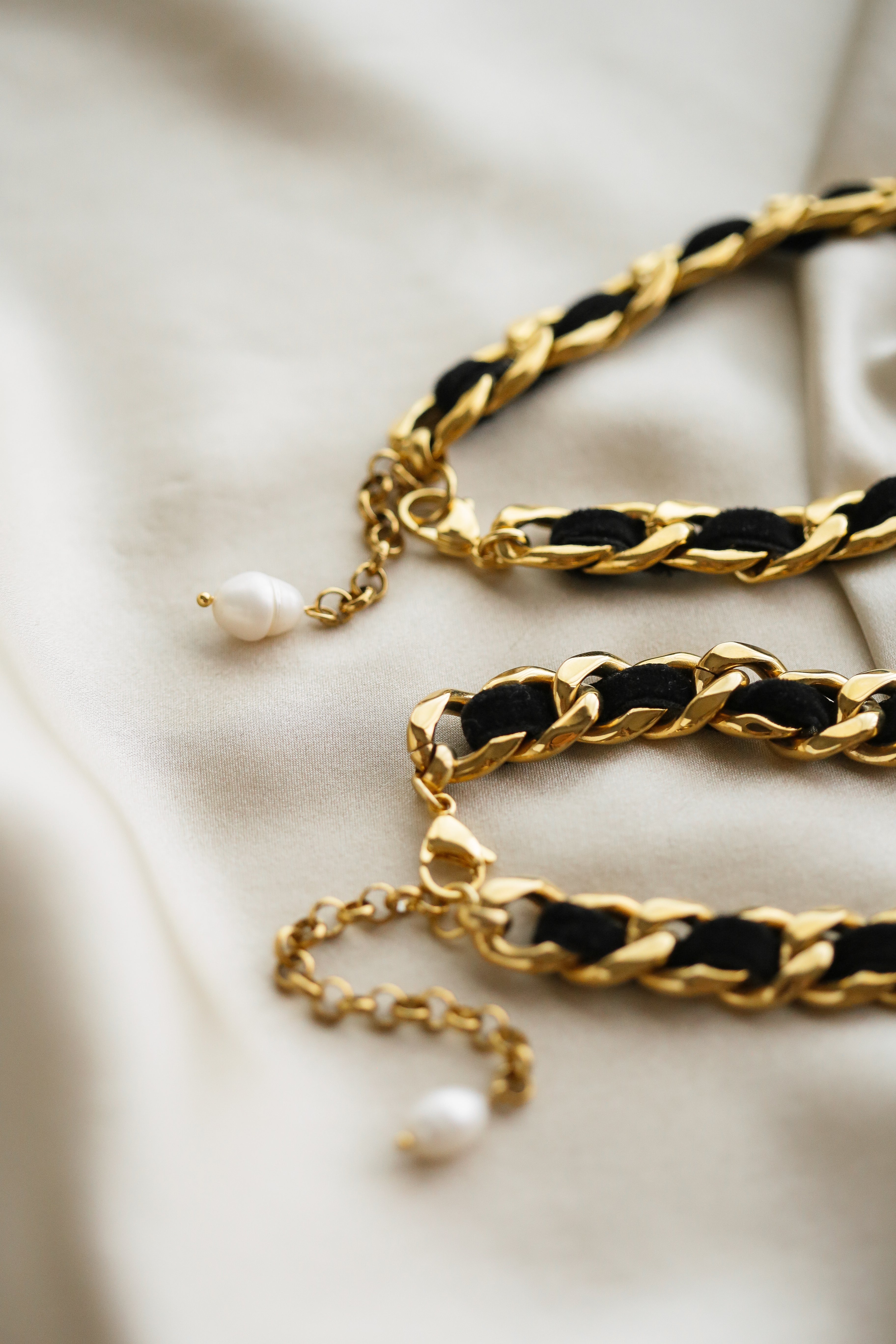 Carol Necklace - Boutique Minimaliste has waterproof, durable, elegant and vintage inspired jewelry