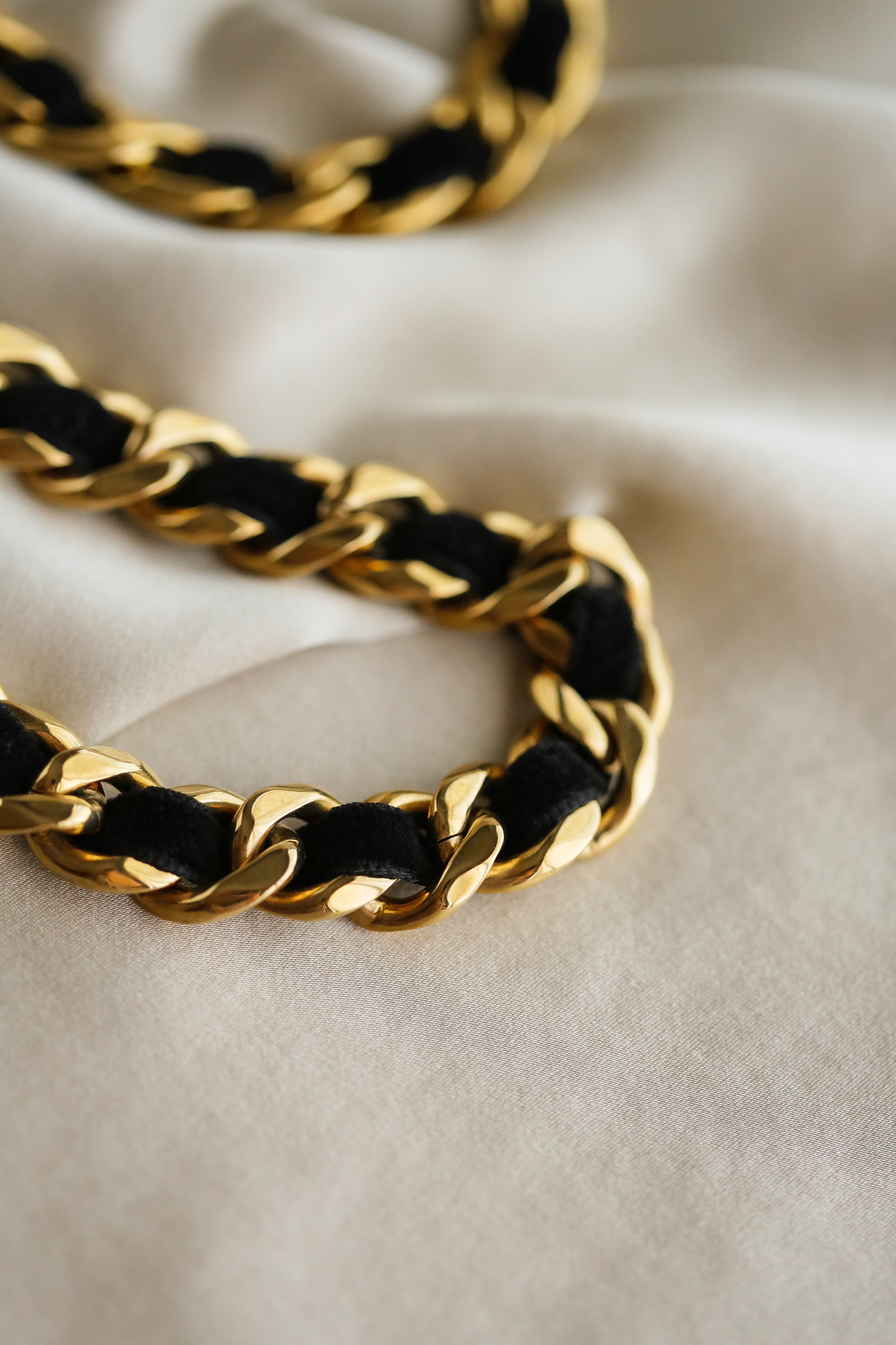 Carol Necklace - Boutique Minimaliste has waterproof, durable, elegant and vintage inspired jewelry