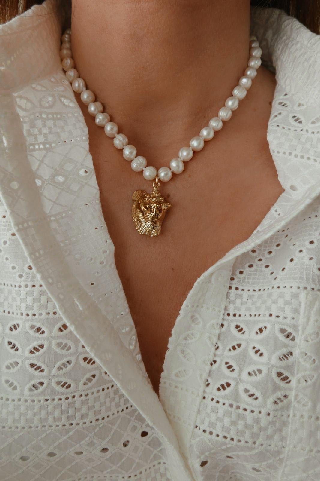 Catrin Set - has waterproof, durable, elegant and vintage inspired jewelry