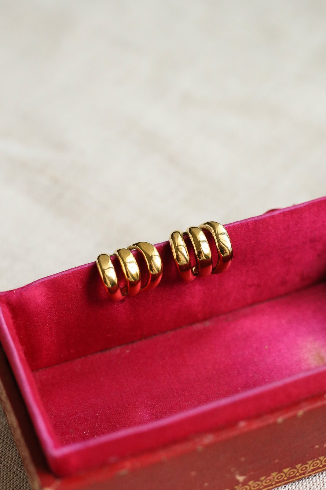 Coline Huggies - has waterproof, durable, elegant and vintage inspired jewelry