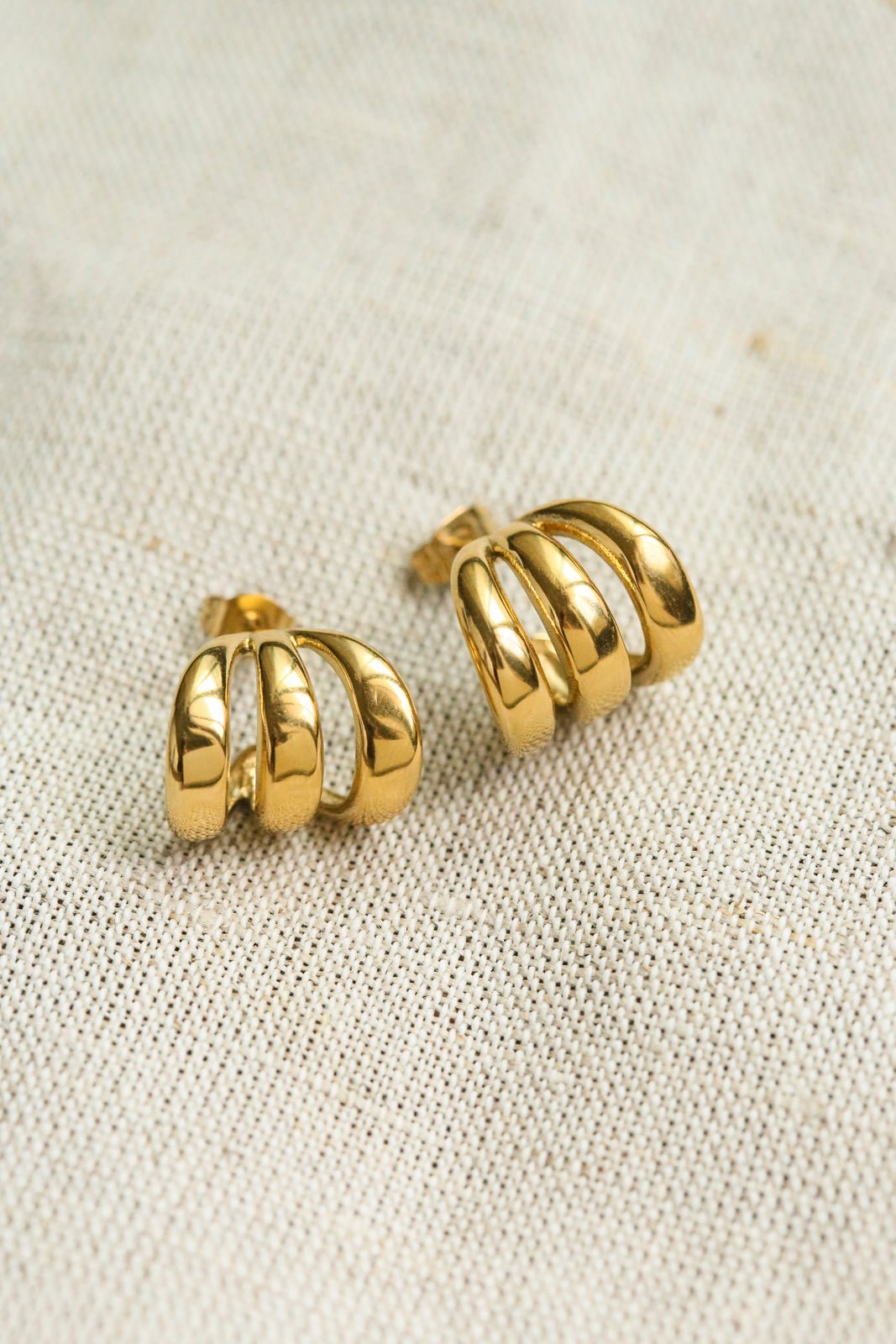 Coline Huggies - has waterproof, durable, elegant and vintage inspired jewelry