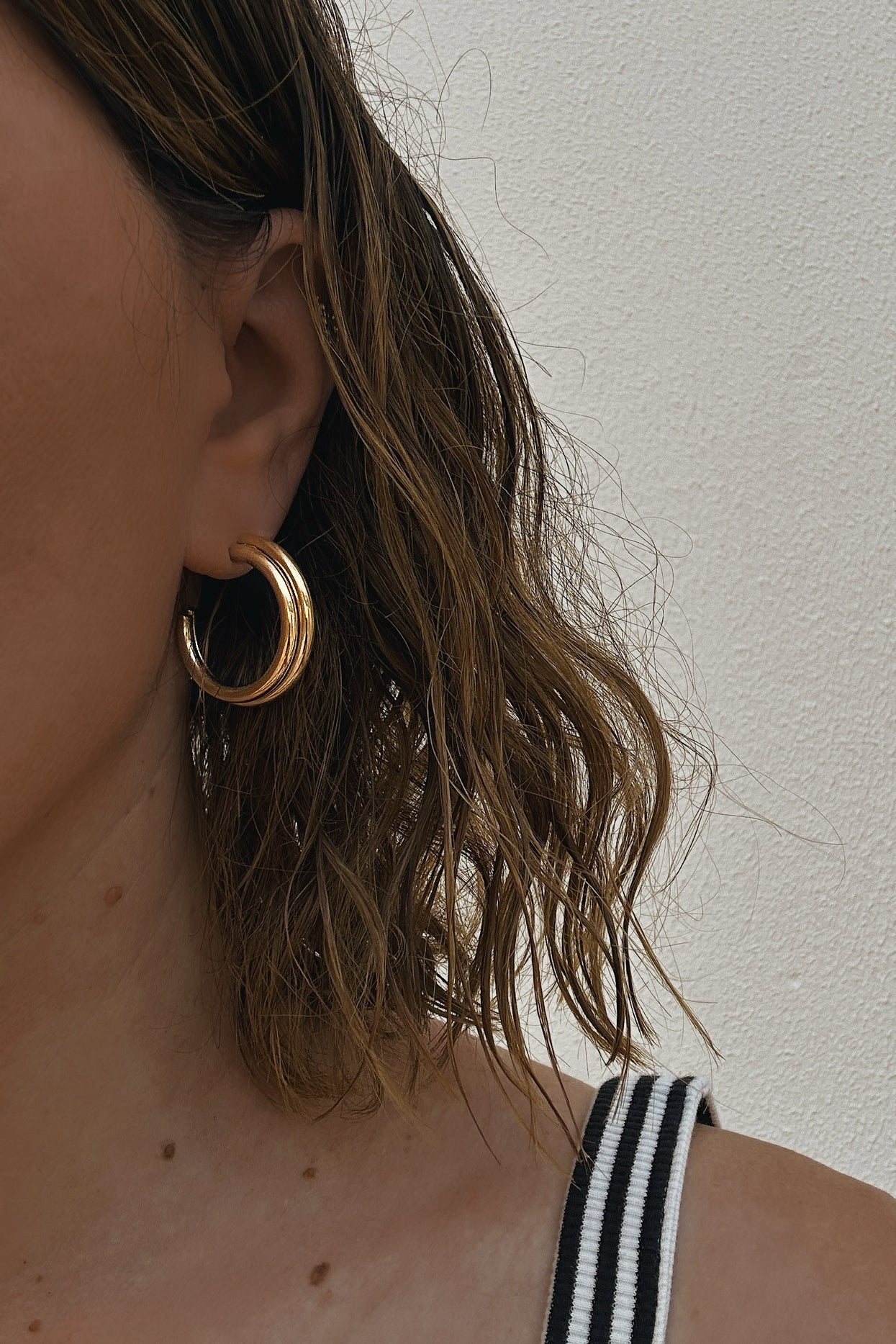 Double Hoops - Boutique Minimaliste has waterproof, durable, elegant and vintage inspired jewelry