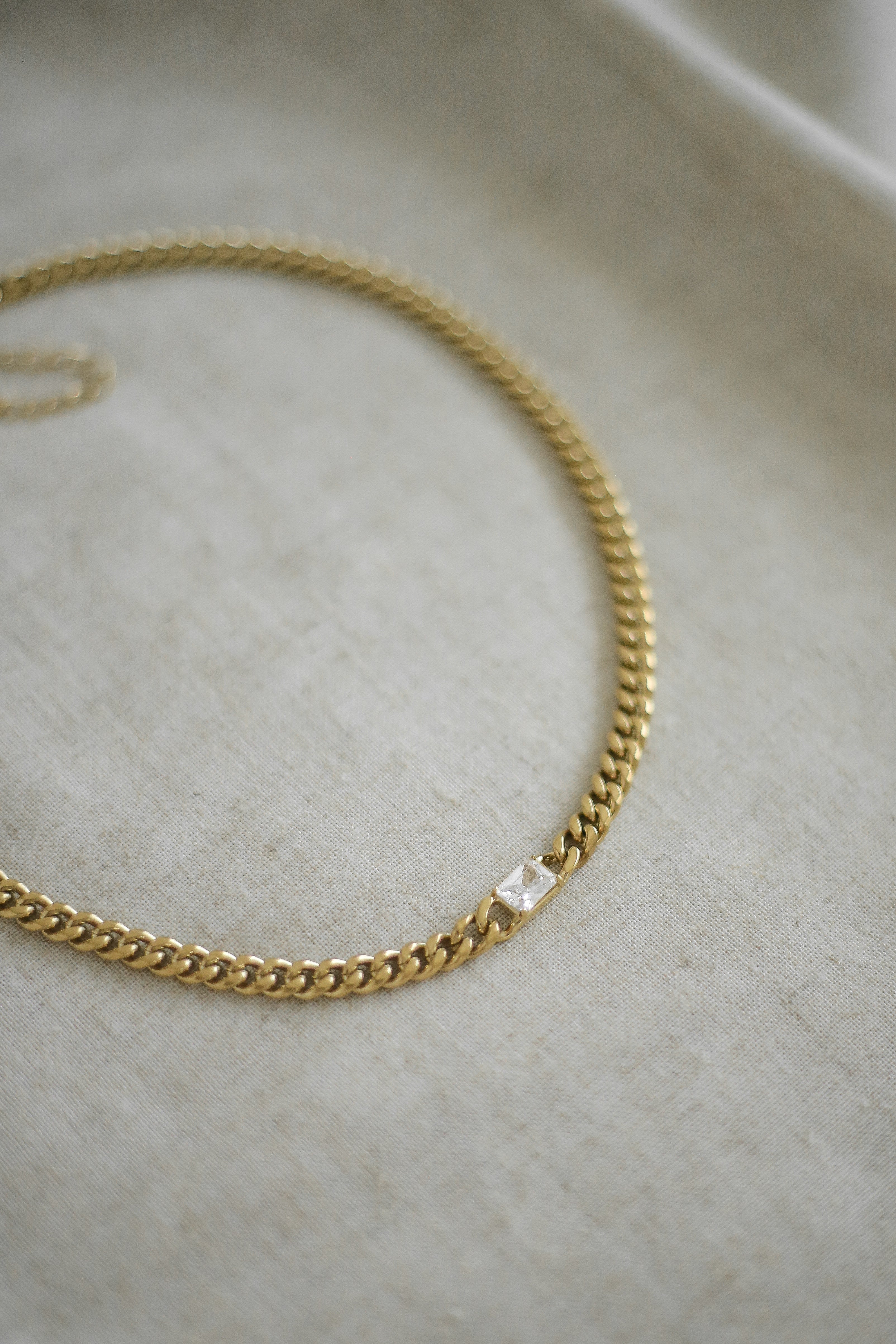 Eleanora Necklace - has waterproof, durable, elegant and vintage inspired jewelry