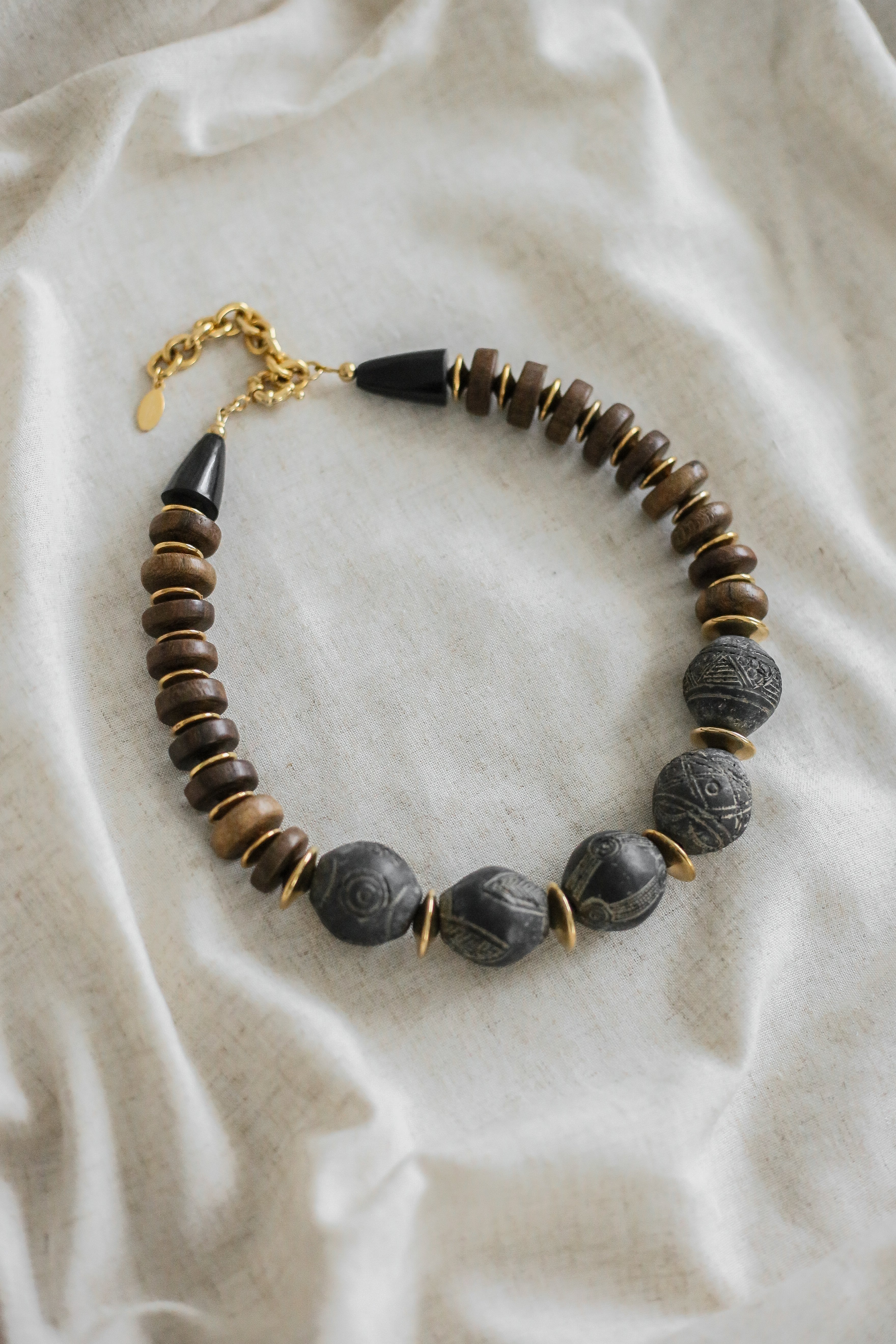 Elowen (Vintage) Necklace - has waterproof, durable, elegant and vintage inspired jewelry