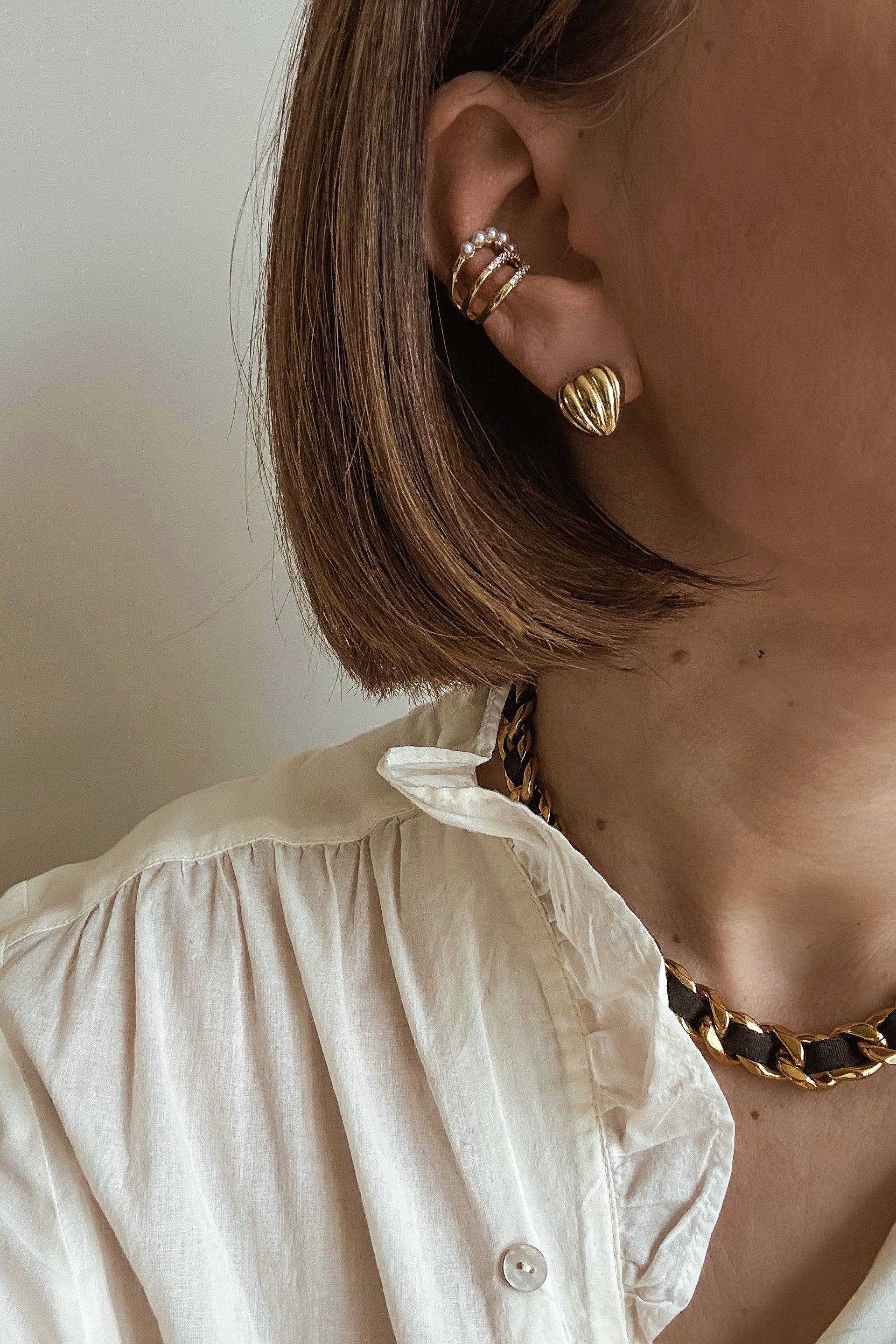 Evangelina Ear Cuff - Boutique Minimaliste has waterproof, durable, elegant and vintage inspired jewelry