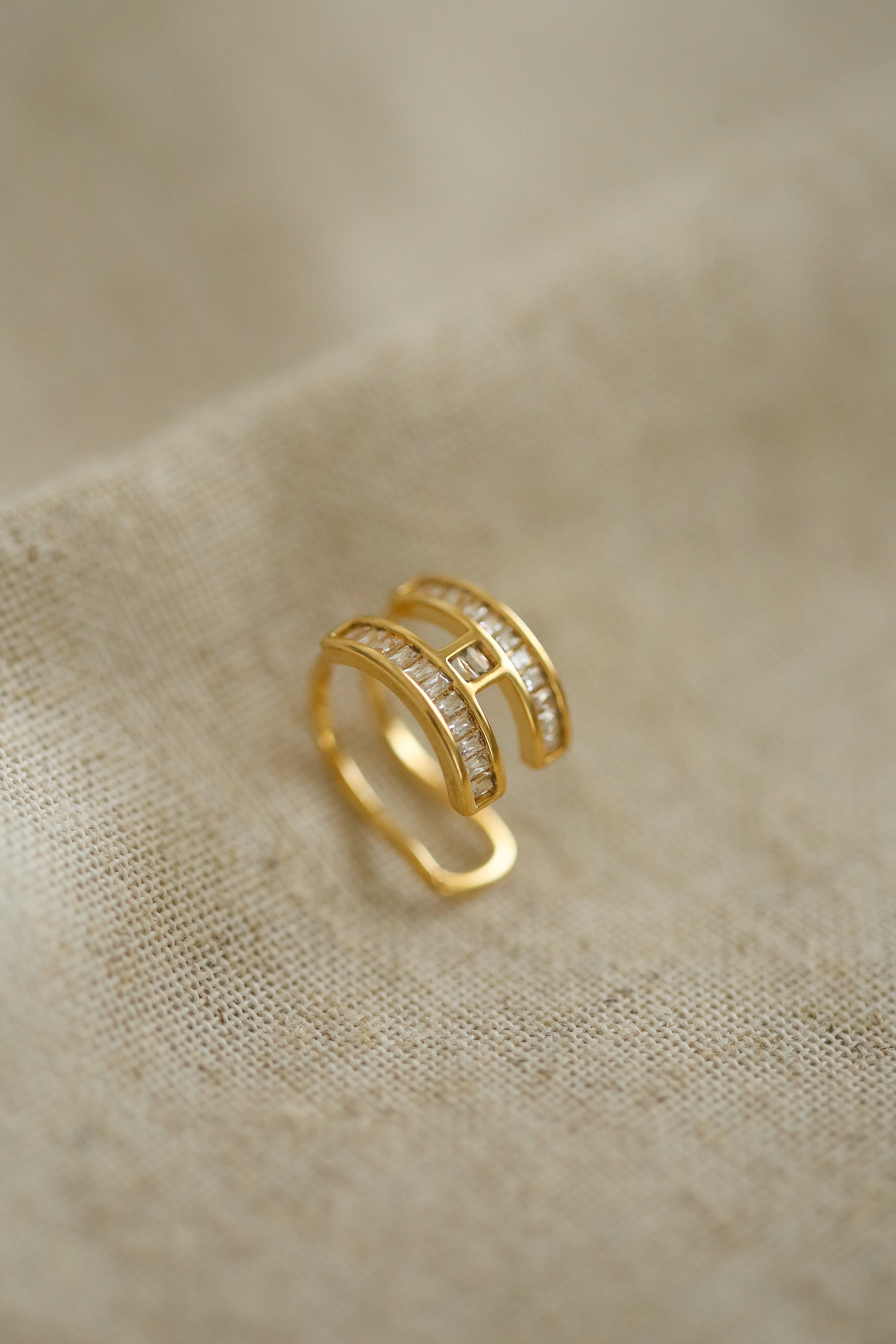 Honorine Ear Cuff - has waterproof, durable, elegant and vintage inspired jewelry